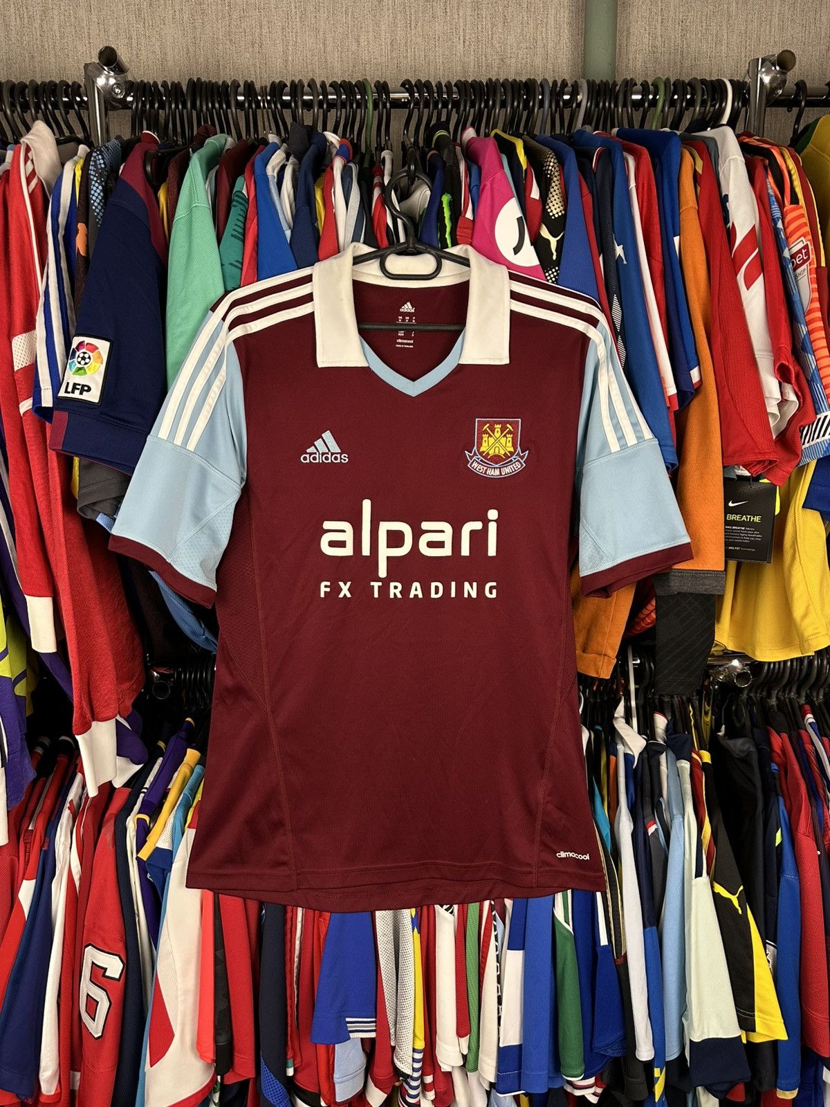 Adidas West Ham United 2013-14 Football Shirt Soccer jersey Adidas Size US M / EU 48-50 / 2 - 1 Thumbnail