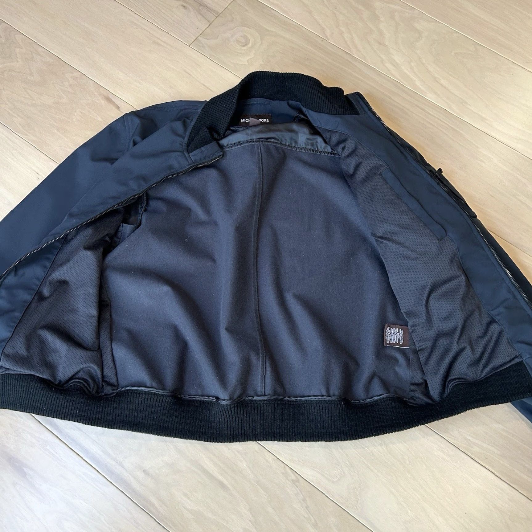 Michael Kors Michael Kors Bomber Jacket Men’s Medium Black Long Sleeve Size US M / EU 48-50 / 2 - 4 Thumbnail