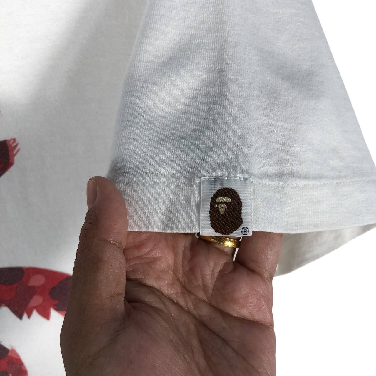 Bape Vintage A Bathing Ape Mtv Asia Aid T-Shirt Size US S / EU 44-46 / 1 - 7 Thumbnail