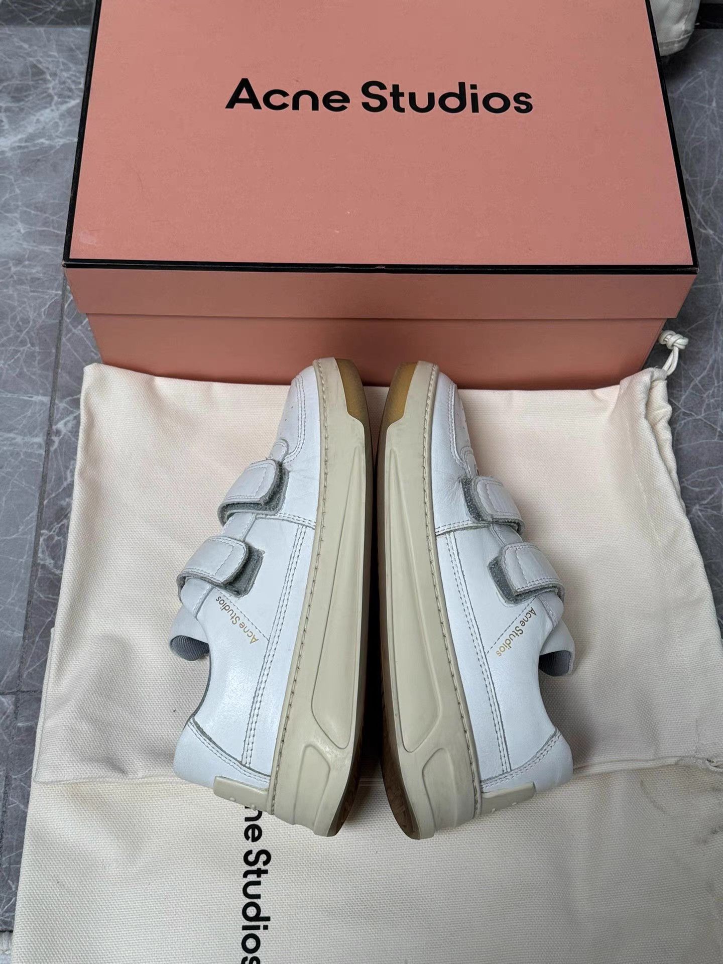 Acne Studios Acne Studios White Velcro Sneakers K6 Size US 5 / IT 35 - 6 Thumbnail