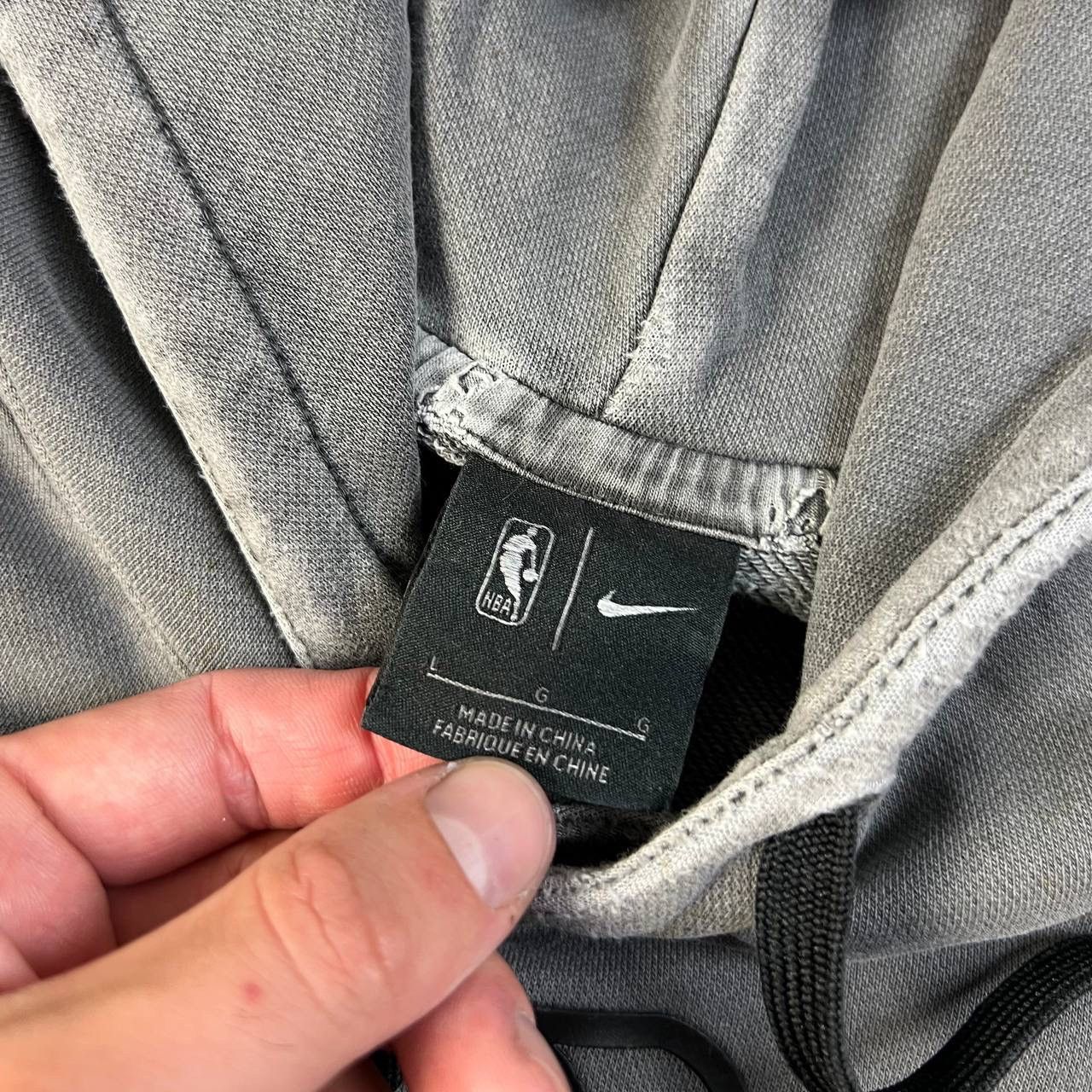 Nike Vintage Nike x NBA Big Logo Garment Dyed Distressed Hoodie Size US L / EU 52-54 / 3 - 6 Thumbnail