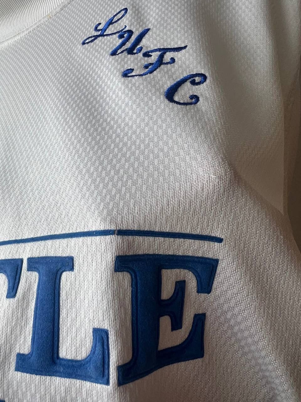 Asics 1995/96 LEDDS UNITED HOME SOCCER JERSEY FOOTBALL SHIRT ASICS Size US L / EU 52-54 / 3 - 5 Thumbnail