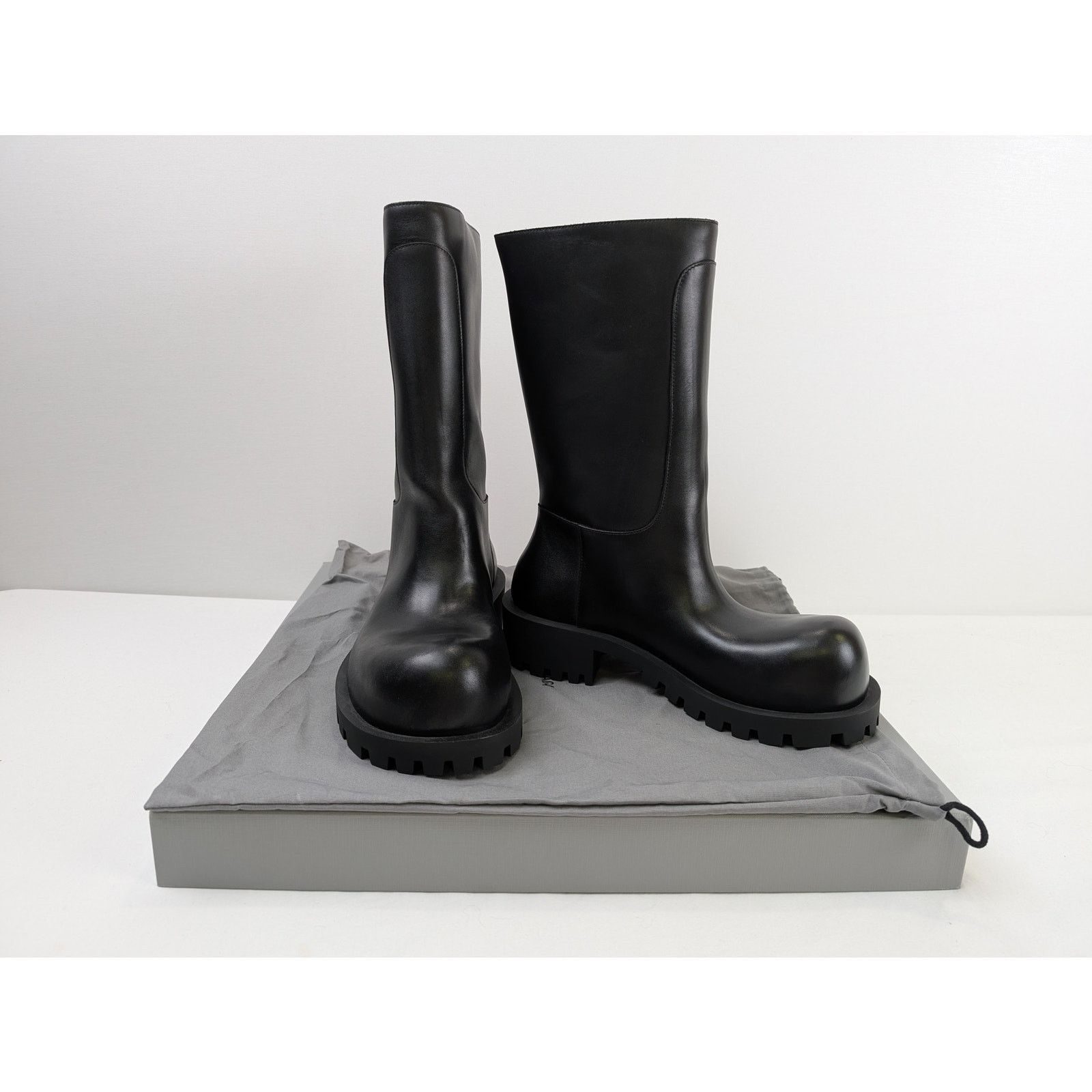 Balenciaga o1rshd1 New Matt CalfSkin Hummer Bootie Boots in Black Size US 11 / EU 44 - 10 Thumbnail