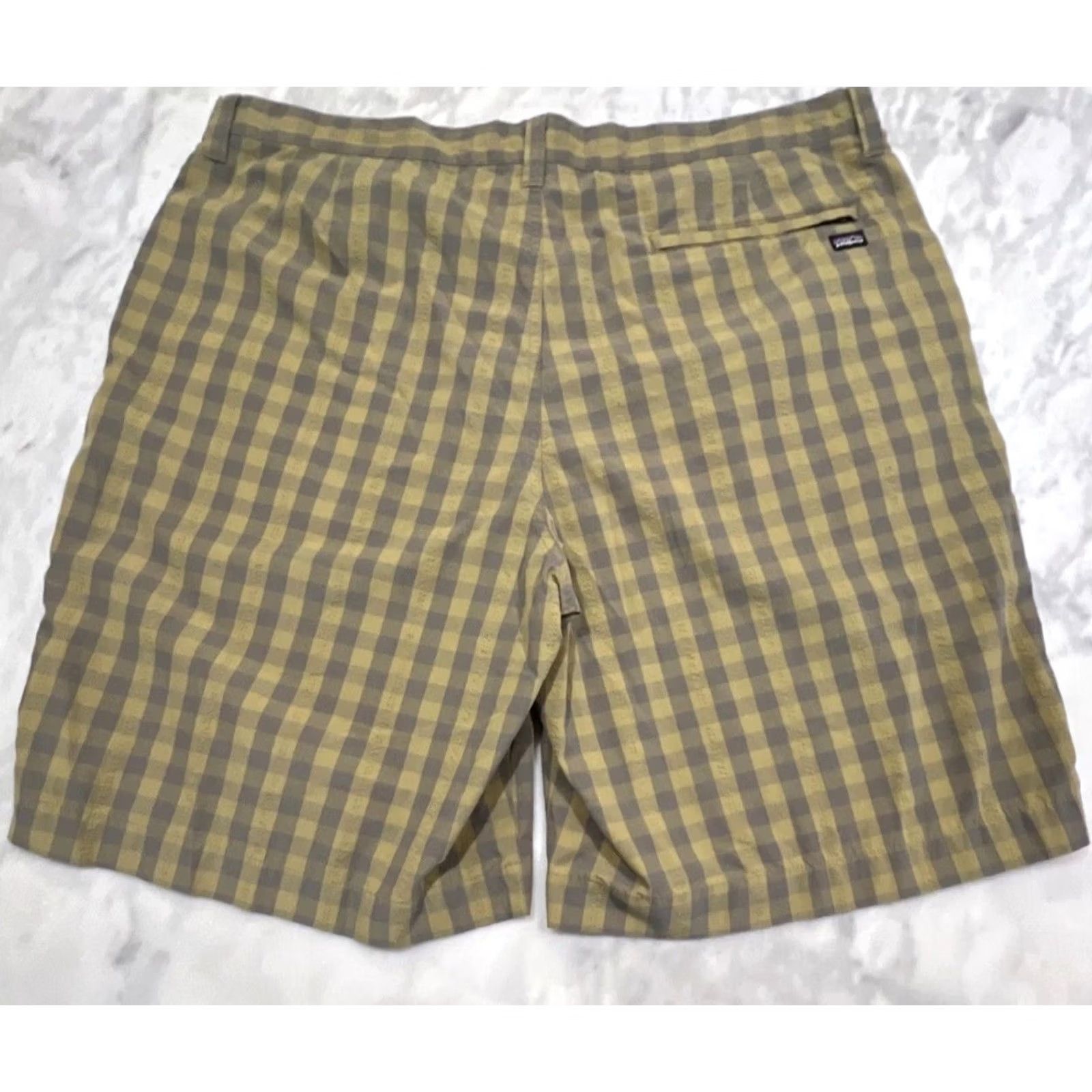 Patagonia Patagonia Shorts Men's 38 Gray Green Seersucker Lightweight Cotton Polyester Size US 34 / EU 50 - 3 Thumbnail