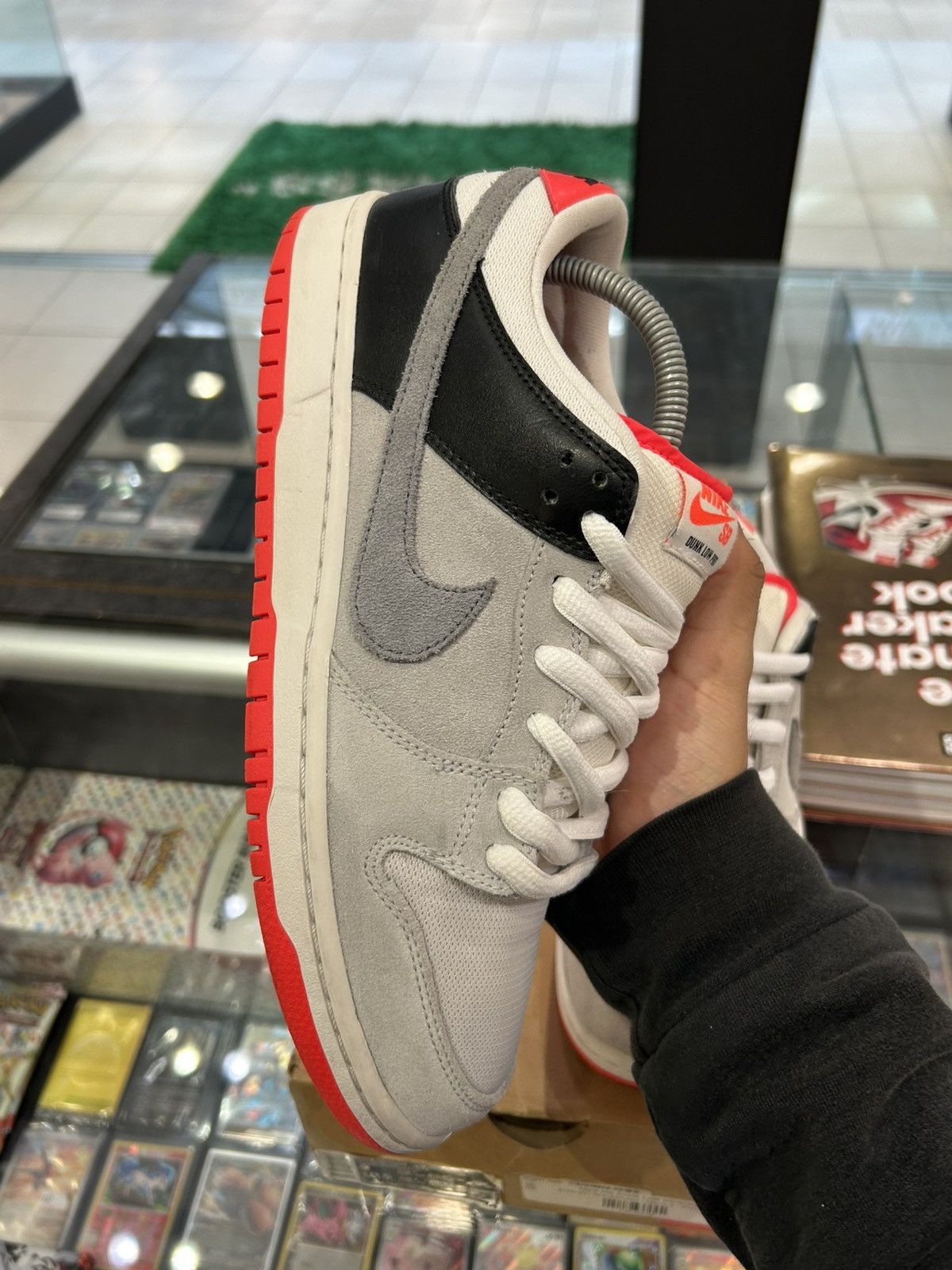 Nike SB Nike sb infared orange label Size US 9 / EU 42 - 6 Thumbnail