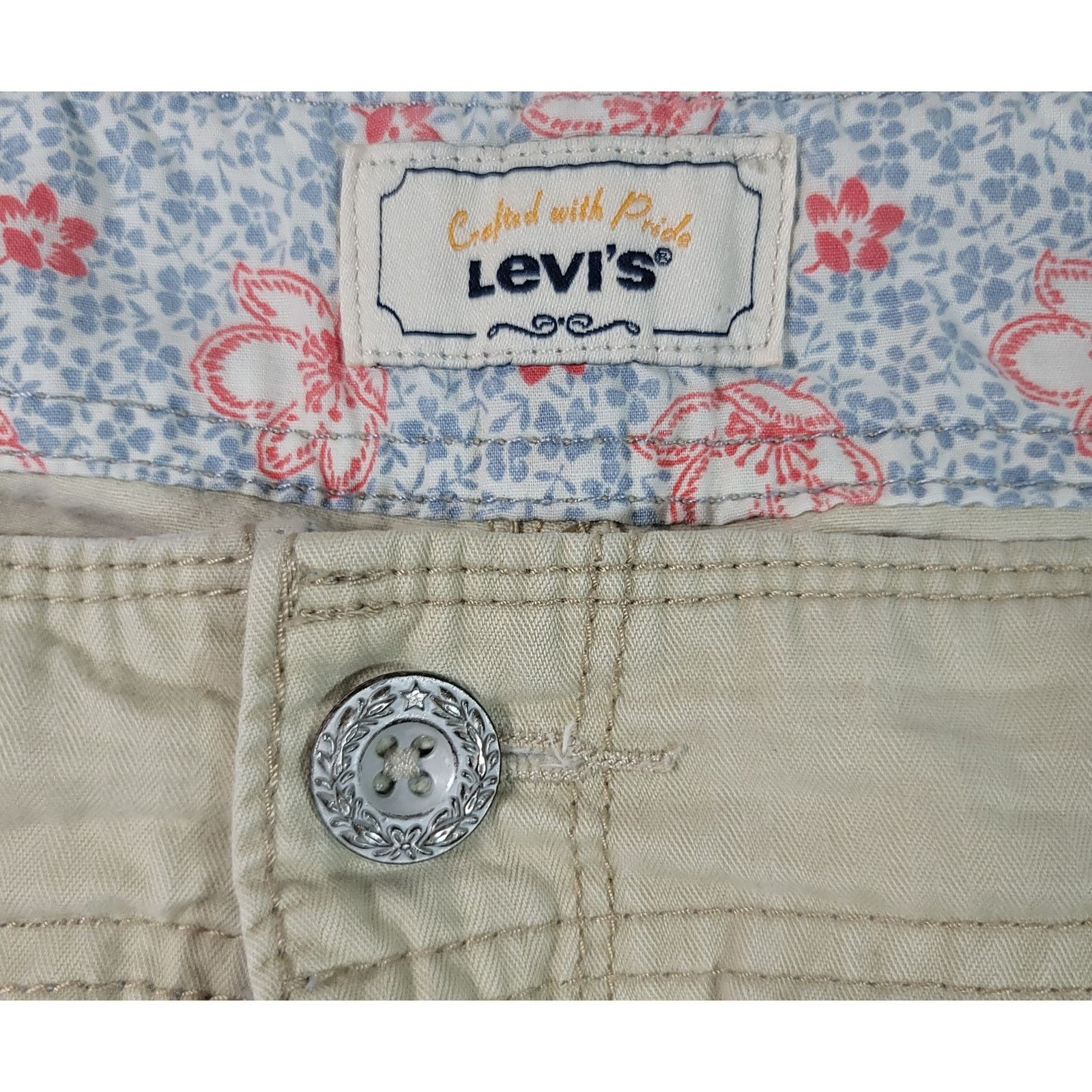 Levi's Levi's Tan Beige Chino Denim Shorts 12 Flat Slashed Pockets Size 34" / US 12 / IT 48 - 3 Thumbnail