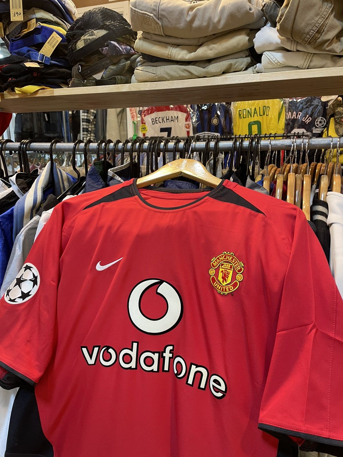 Nike Vintage 2003-2004 Manchester United UCL Home Kit CR7 Size US M / EU 48-50 / 2 - 3 Thumbnail