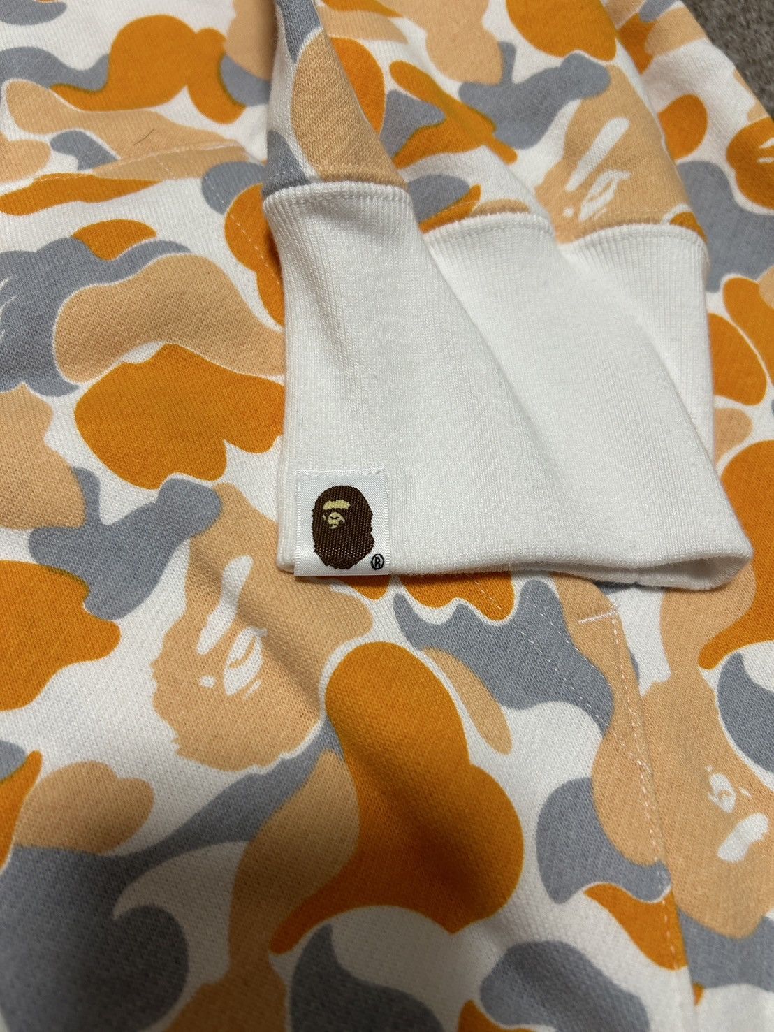 Bape RARE!! Bape Fukuoka Limited Color Camo Shark Full Zip Hoodie Size US L / EU 52-54 / 3 - 11 Thumbnail
