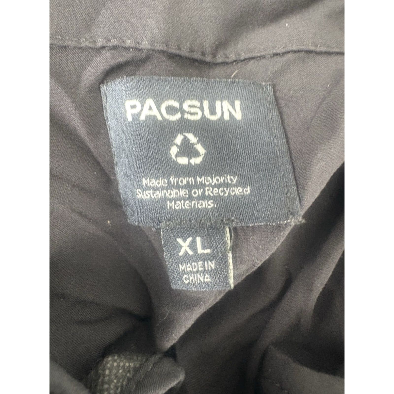 Pacsun VINTAGE Pac Sun Men's Button-Up Shirt Casual Travel Workwear Short Sleeve 100% Recycled Rayon XL Black Size US XL / EU 56 / 4 - 7 Thumbnail