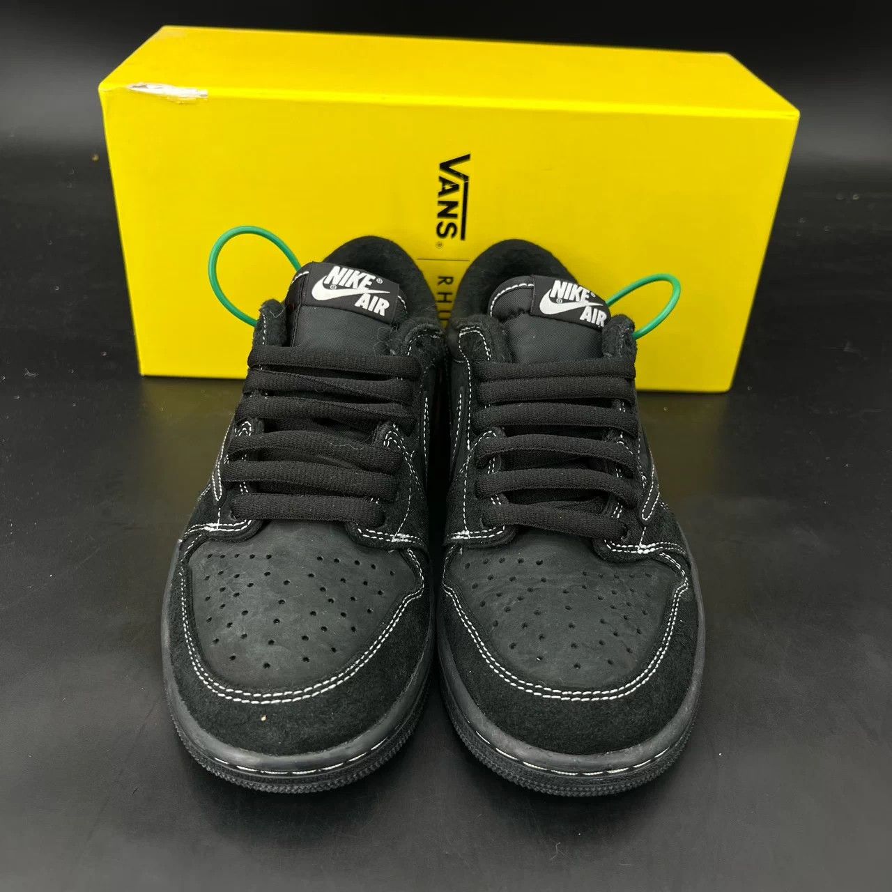Nike Air Jordan 1 Low TS 'Black Samurai' Wmn 38.5 Worn LN WithBox Size US 8 / IT 38 - 8 Thumbnail
