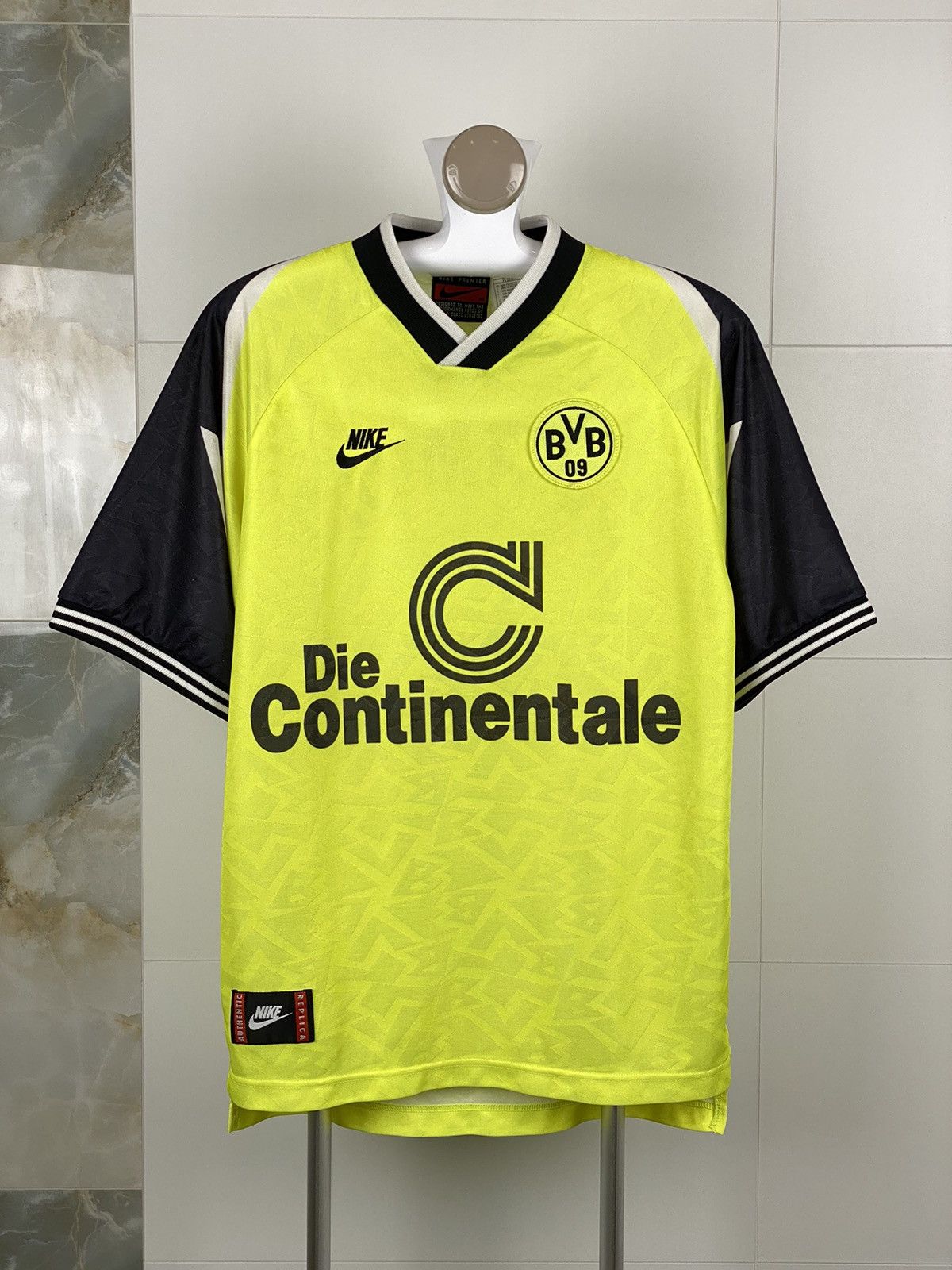 Nike × Vintage BORUSSIA DORTMUND 1995 / 96 T-SHIRT FOOTBALL JERSEY NIKE Size US M / EU 48-50 / 2 - 1 Thumbnail