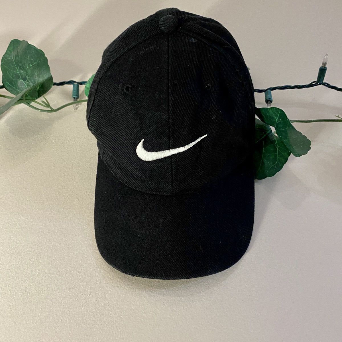 image of 90's Nike Swoosh Snapback Hat in Black, Men's