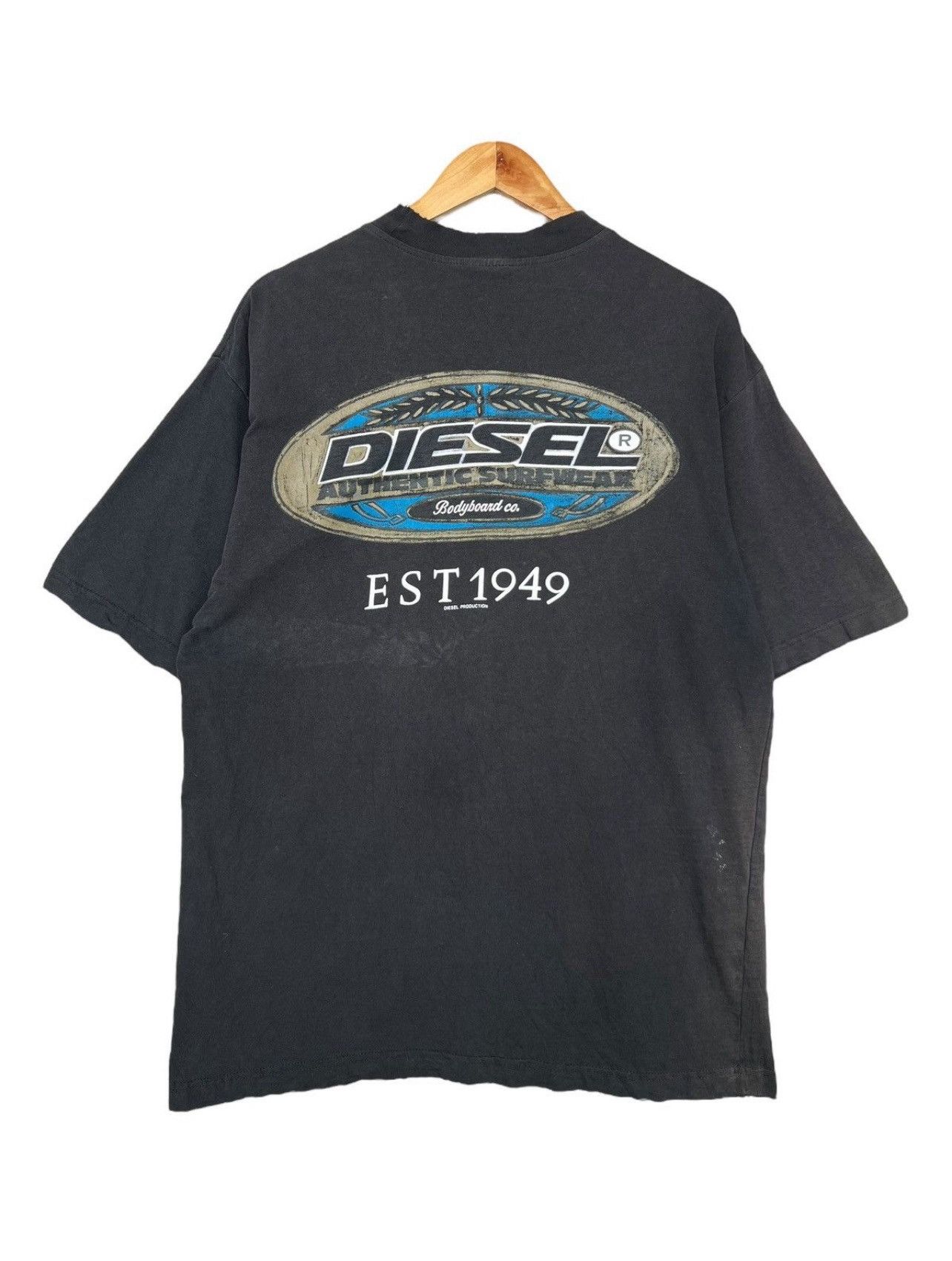 Vintage Vintage 90s Diesel Industrial Logo Sunfaded Black Tees Size US L / EU 52-54 / 3 - 3 Thumbnail