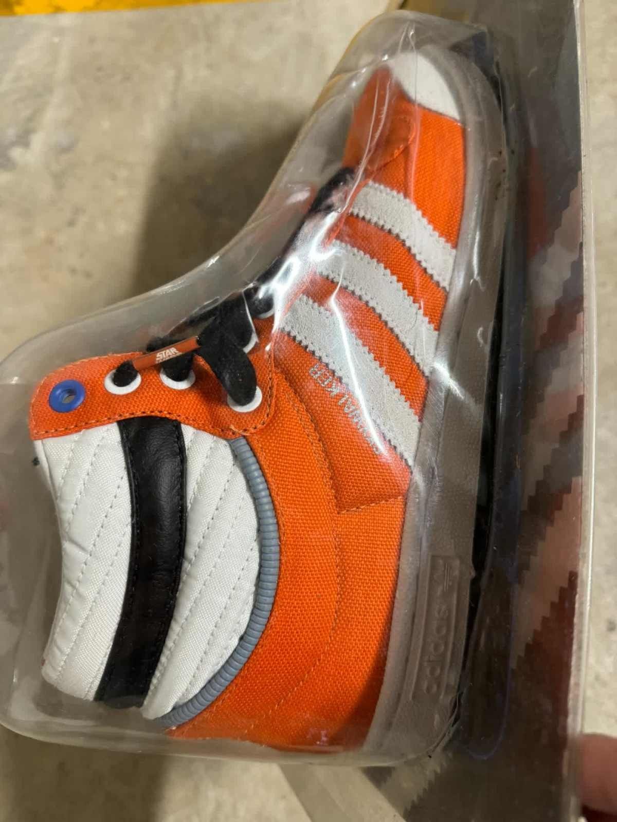 Adidas × Star Wars Grailed Size US 8 / EU 41 - 7 Thumbnail