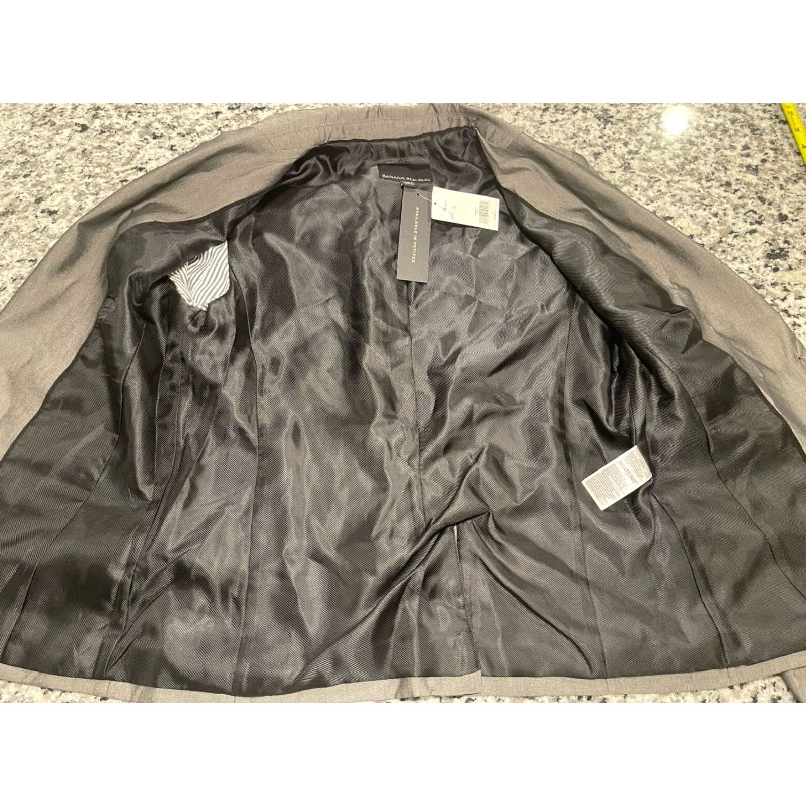 Banana Republic Banana Republic Blazer Women 6 Gray Silk Blend One Button Long Sleeve Solid Workwear Jacket Size M / US 6-8 / IT 42-44 - 3 Thumbnail