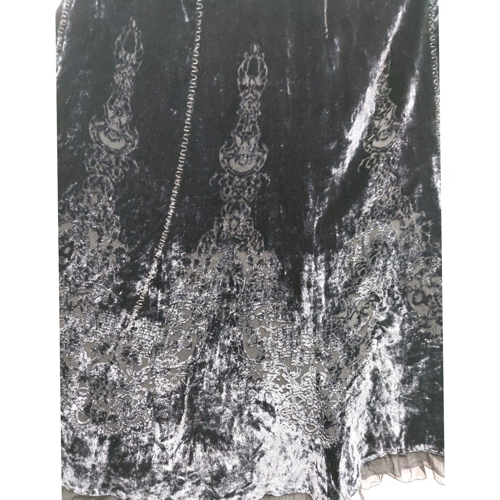 Elie Tahari Elie Tahari Velvet Skirt Black Solid Lined Size M Women Size 32" / US 10 / IT 46 - 3 Thumbnail