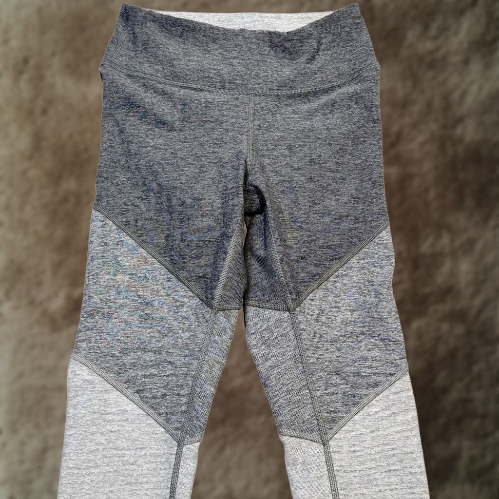 Outdoor Voices Outdoor Voices Leggings Womens XS Gray Colorblock High Rise Yoga Full Length Size 26" / US 2 / IT 38 - 1 Thumbnail