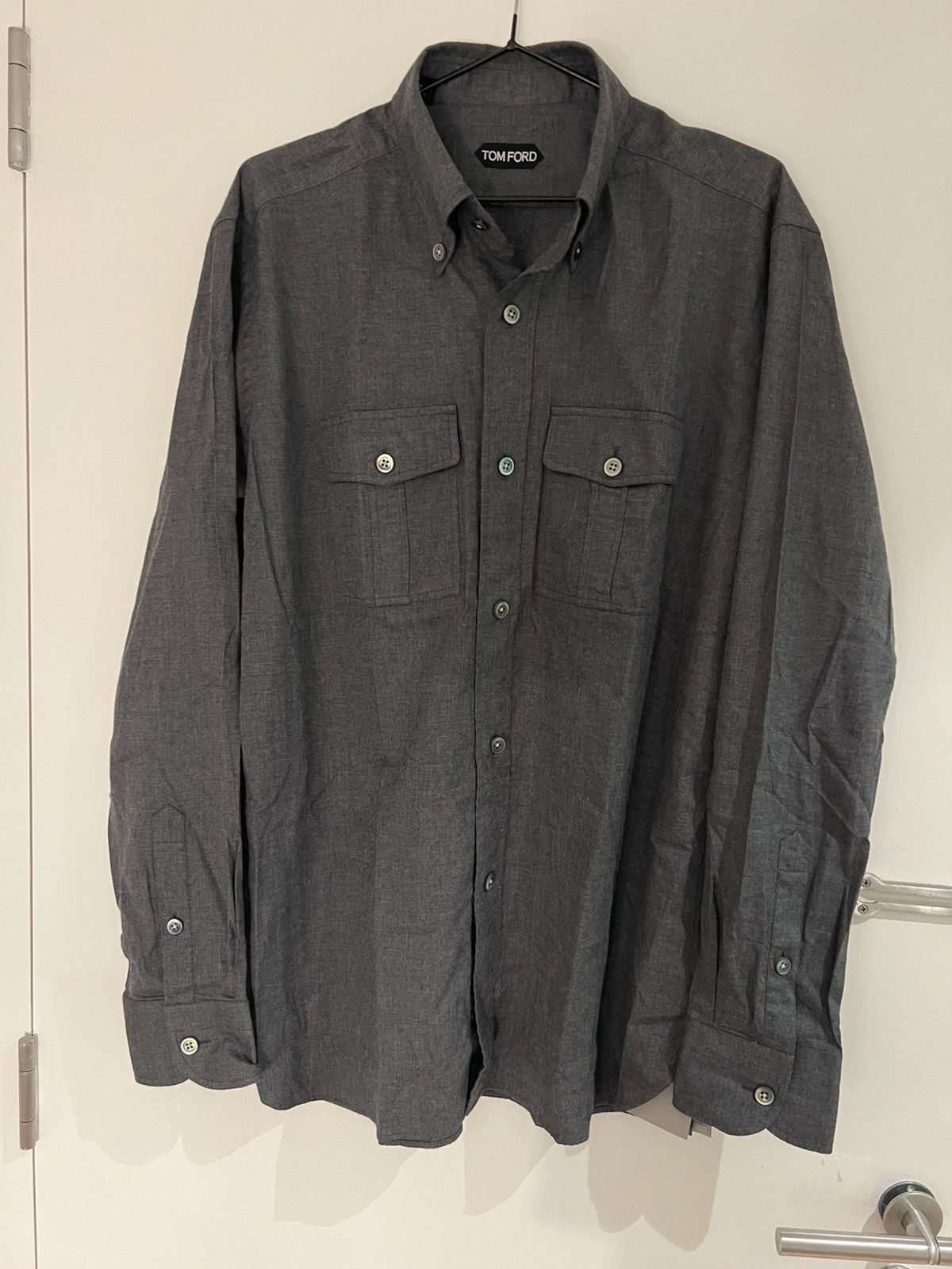 Tom Ford TOM FORD Grey Dress Shirt Size 15.3/4 44 Long Sleeves Size US M / EU 48-50 / 2 - 1 Thumbnail