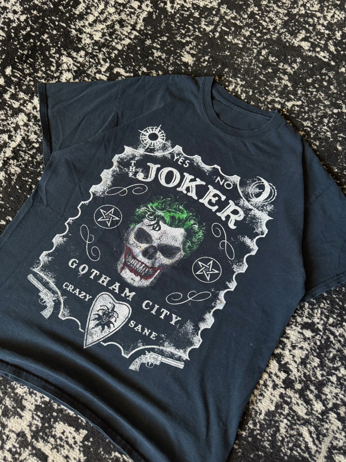 DC Comics Joker Gotham City Ouija Board TSHIRT Size US M / EU 48-50 / 2 - 2 Thumbnail