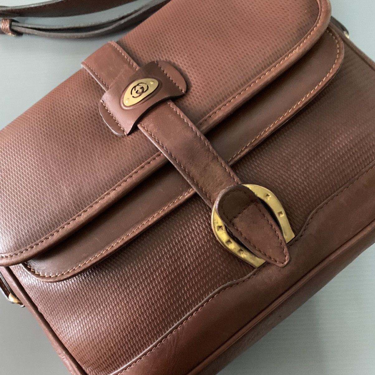 Gucci Gucci Vintage Leather Slingbag Size ONE SIZE - 5 Thumbnail