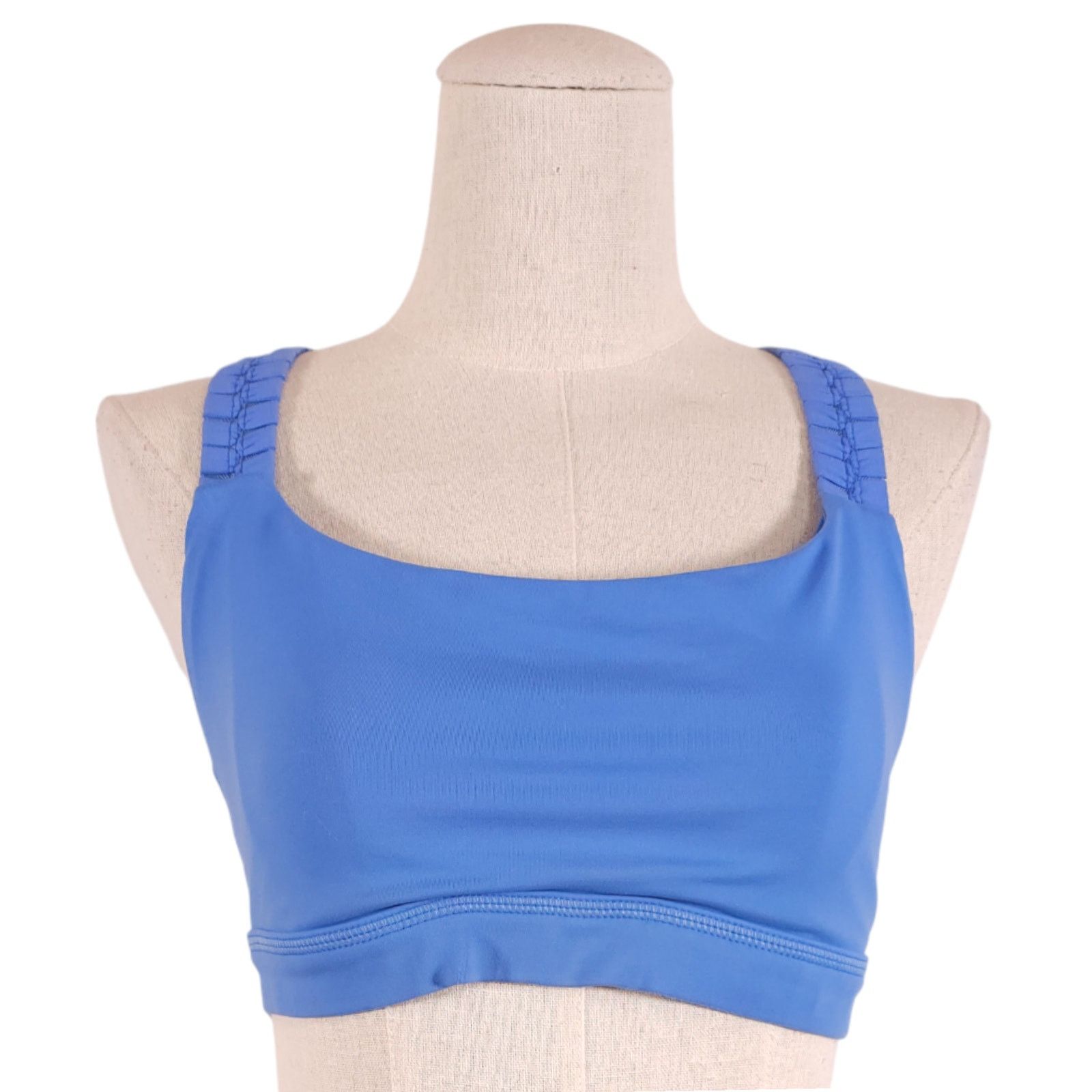 Lululemon Lululemon Inner Heart Bra Porcelain Blue Sz 8 Size ONE SIZE - 1 Thumbnail