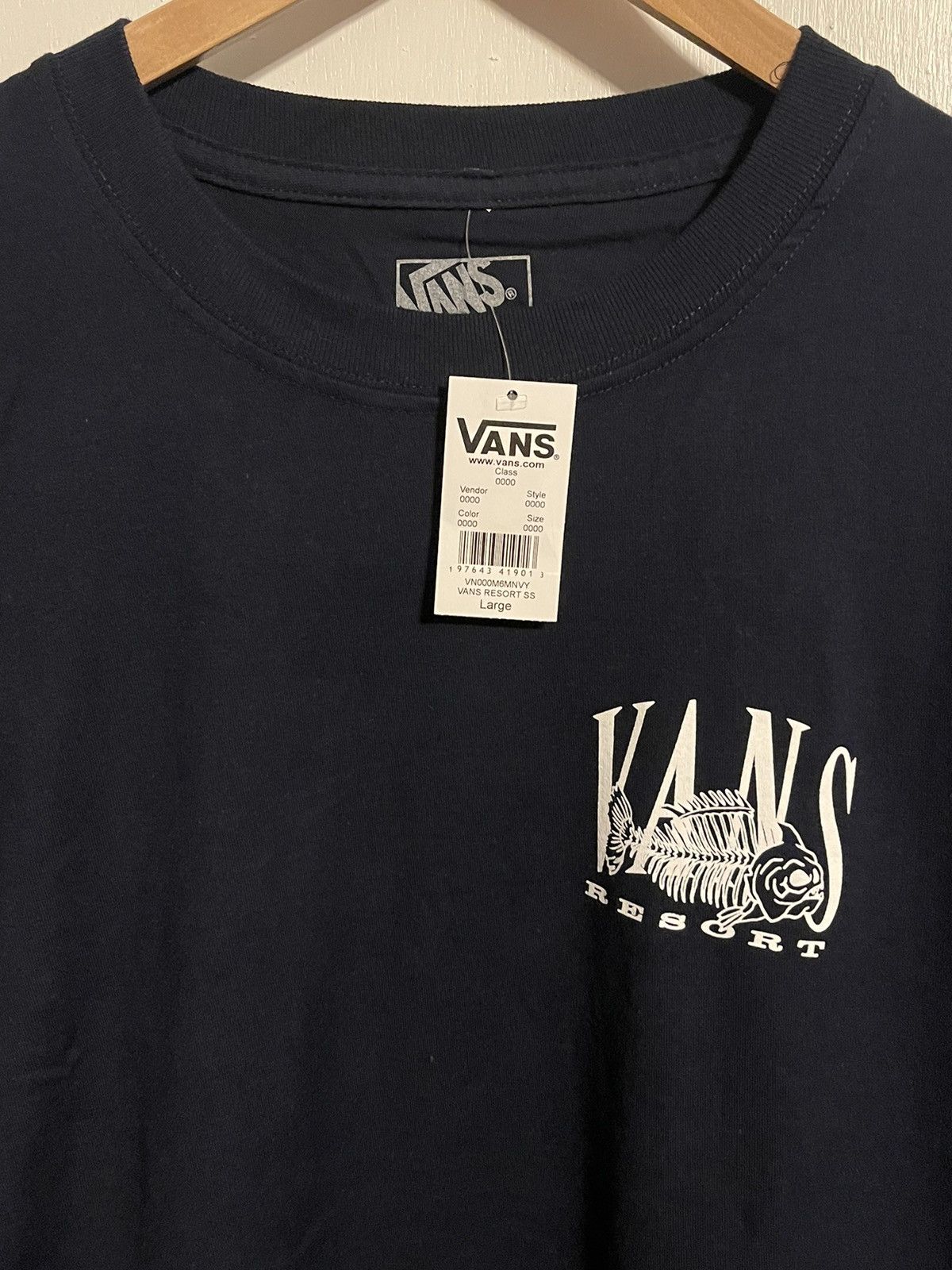 Vans NWT Vans Resort Tee Size US L / EU 52-54 / 3 - 3 Thumbnail