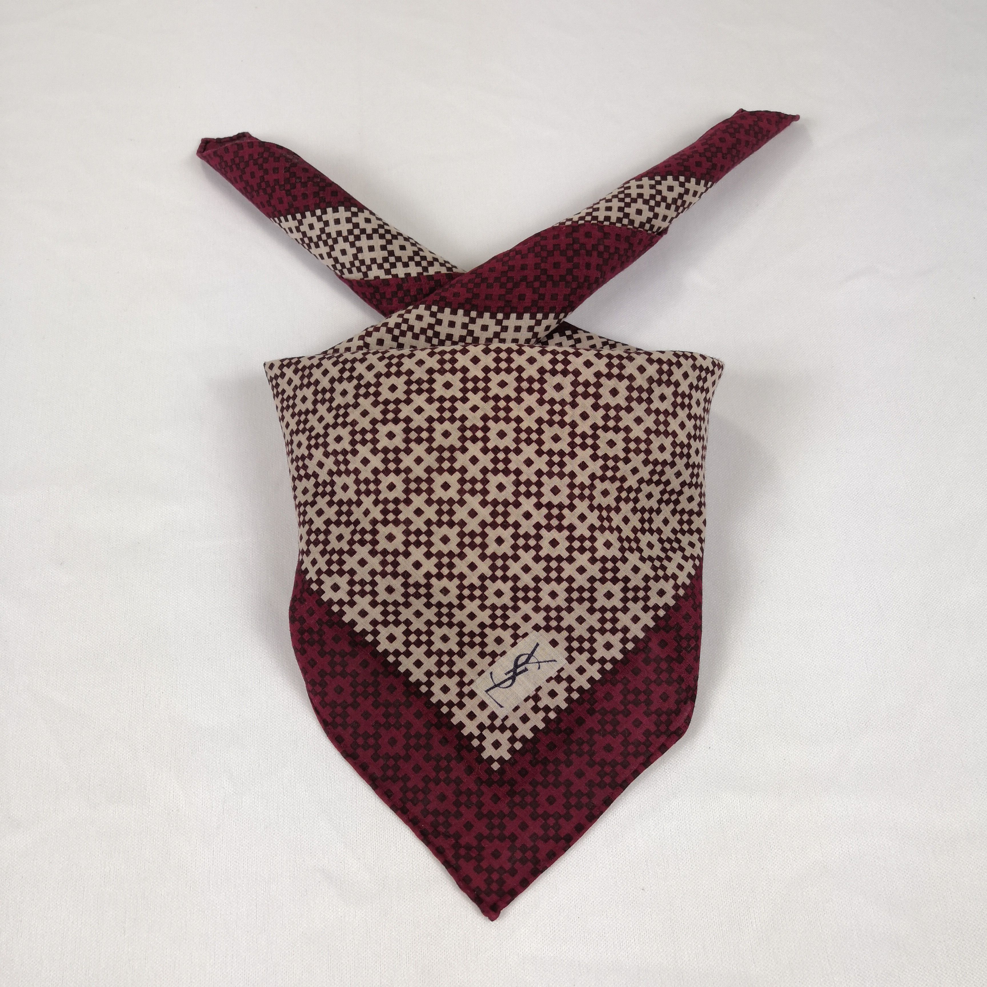 Vintage Vintage Yves Saint Laurent Bandana 56789 Size ONE SIZE - 1 Thumbnail