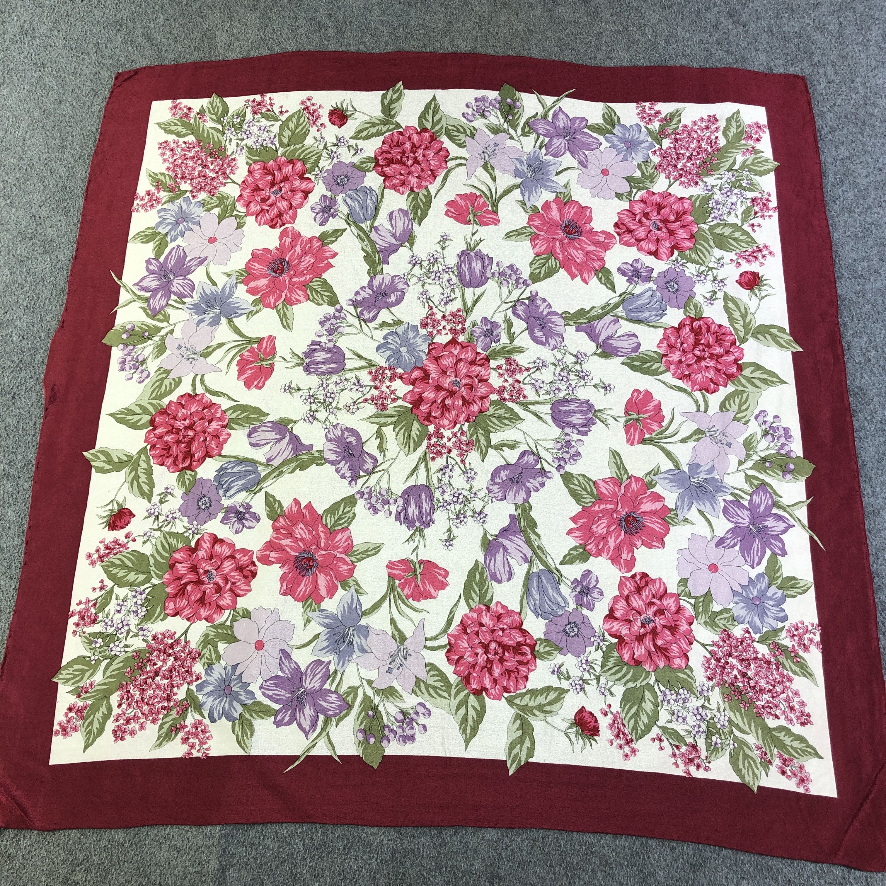 Vintage Luxury Lavish Floral Hand Rolled Silk Scarf M1021 Size ONE SIZE - 2 Thumbnail