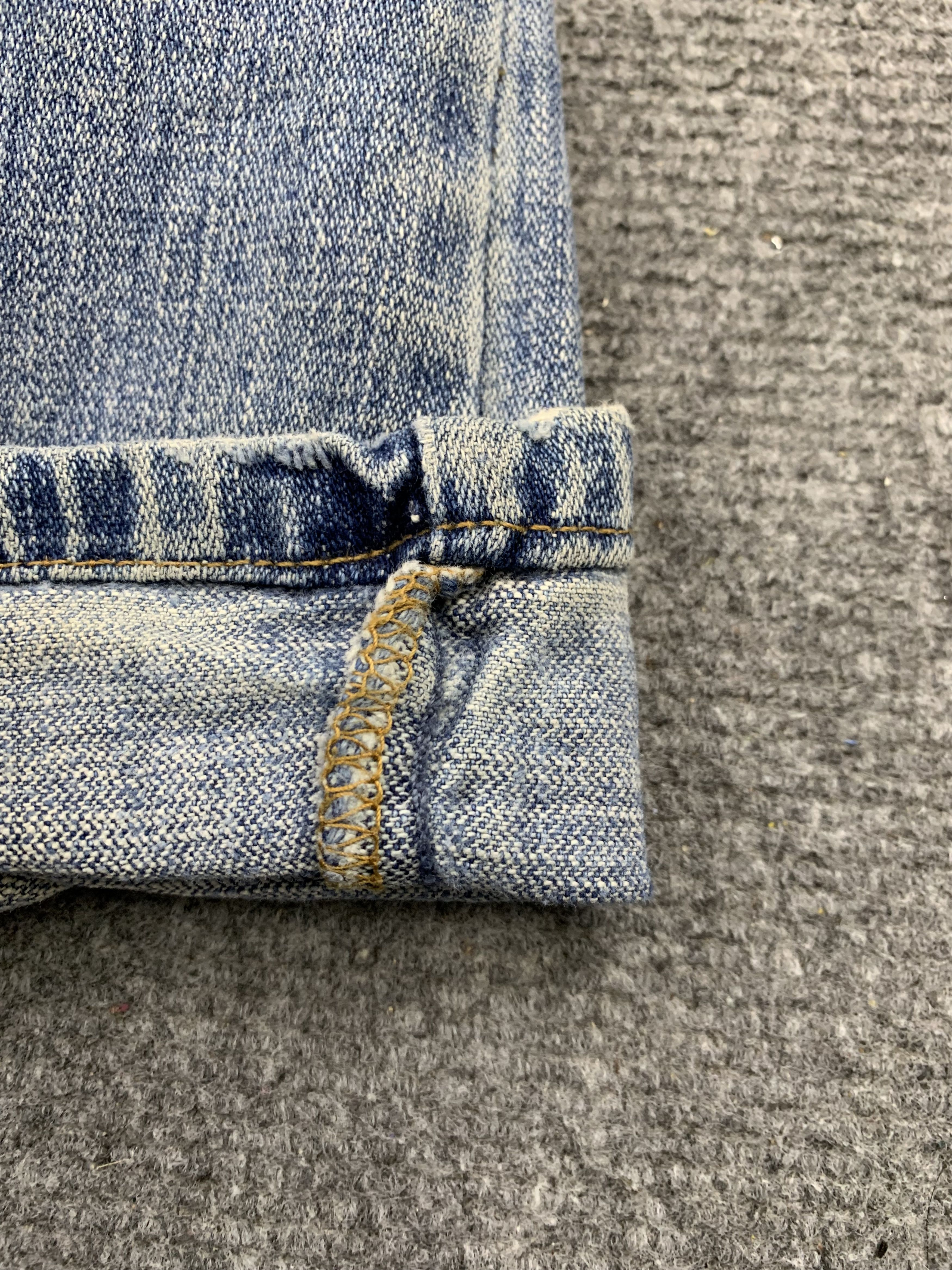 Levi's Vintage Levis 524 Flared Bootcut Bell Bottom Jeans DJ0099 Size US 32 / EU 48 - 10 Thumbnail