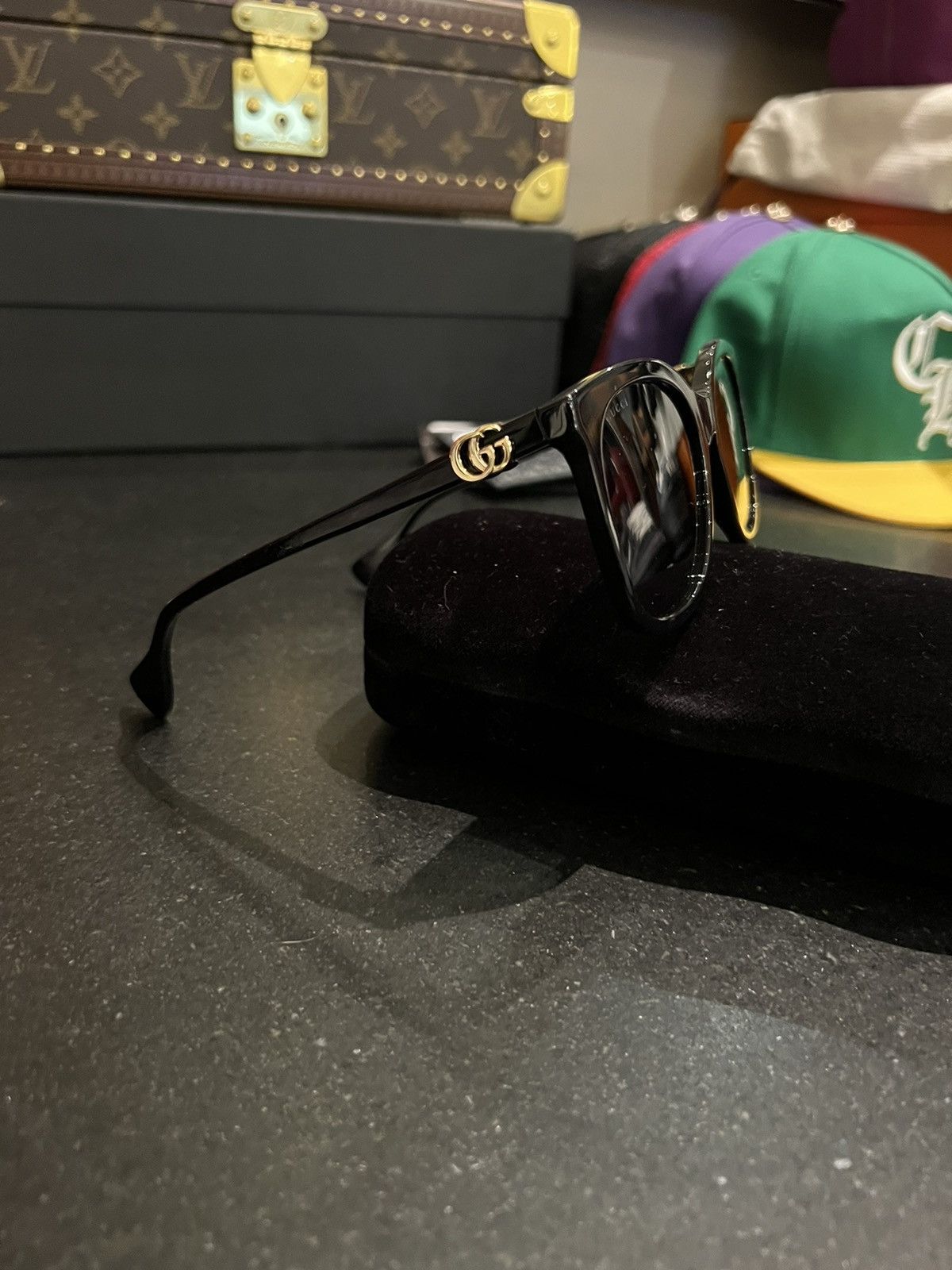 Gucci Gucci logo GG10171S sunglasses black gold Size ONE SIZE - 3 Thumbnail
