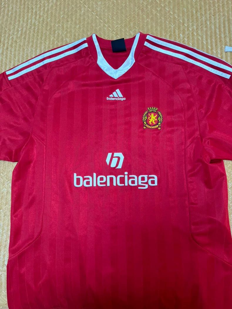 Balenciaga Balenciaga size 1 Co-branded adidas red football short slee Size US XS / EU 42 / 0 - 1 Thumbnail