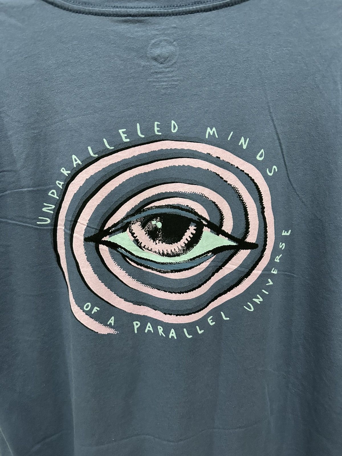 Volcom Volcom Tshirt x Vintage x Rare item Size US L / EU 52-54 / 3 - 5 Thumbnail