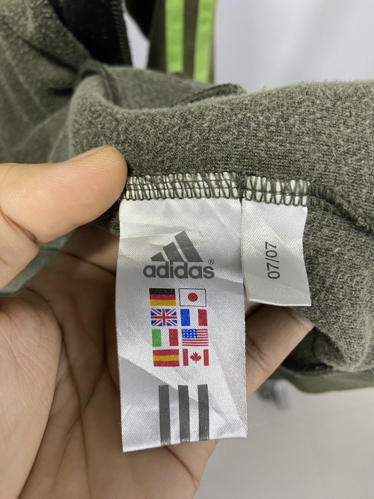 Adidas Adidas 2007 velvet zip sweater Size US M / EU 48-50 / 2 - 10 Thumbnail