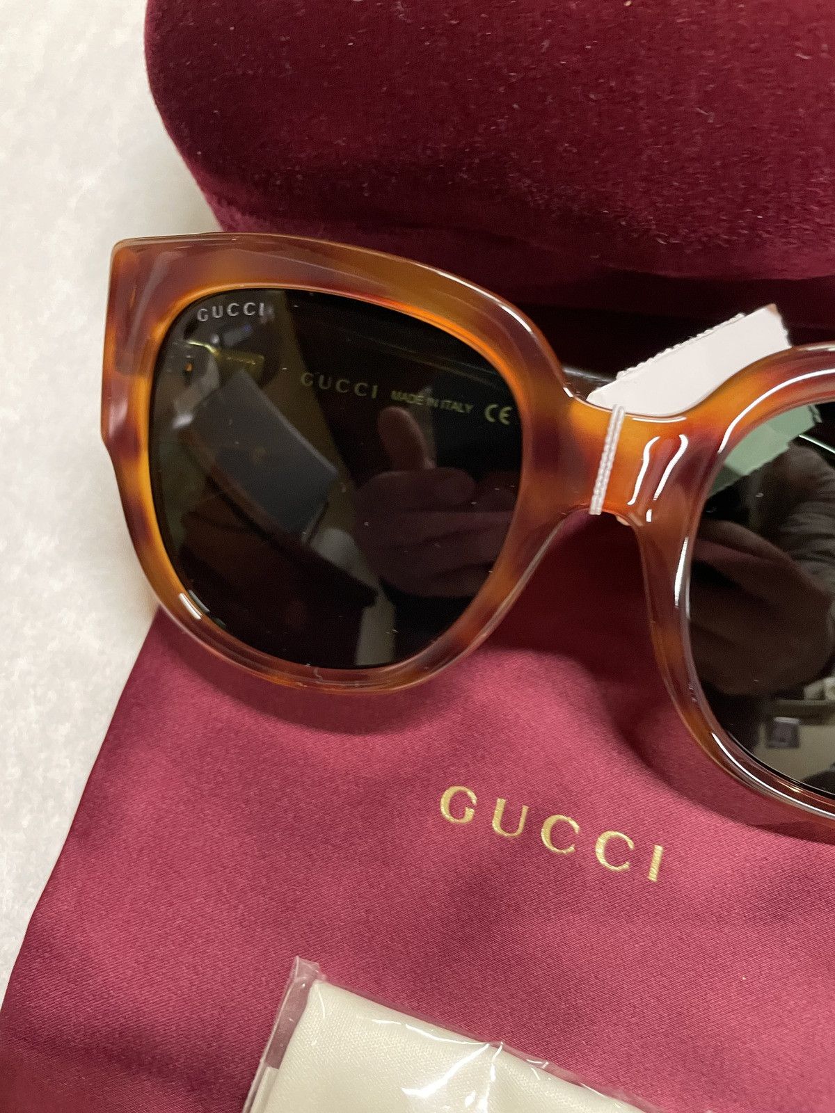 Gucci Gucci GG0142SA 002 Havana/Green Lens Optyl Sunglasses Size ONE SIZE - 7 Thumbnail