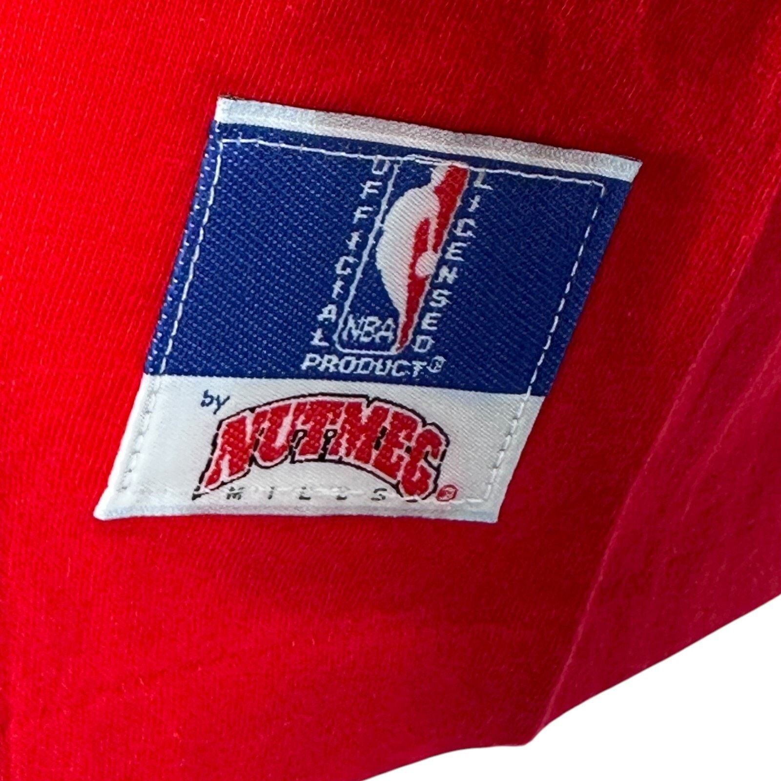Nutmeg Vintage Nutmeg Mills Philadelphia 76ers T-Shirt Men’s L Red Size US L / EU 52-54 / 3 - 4 Thumbnail