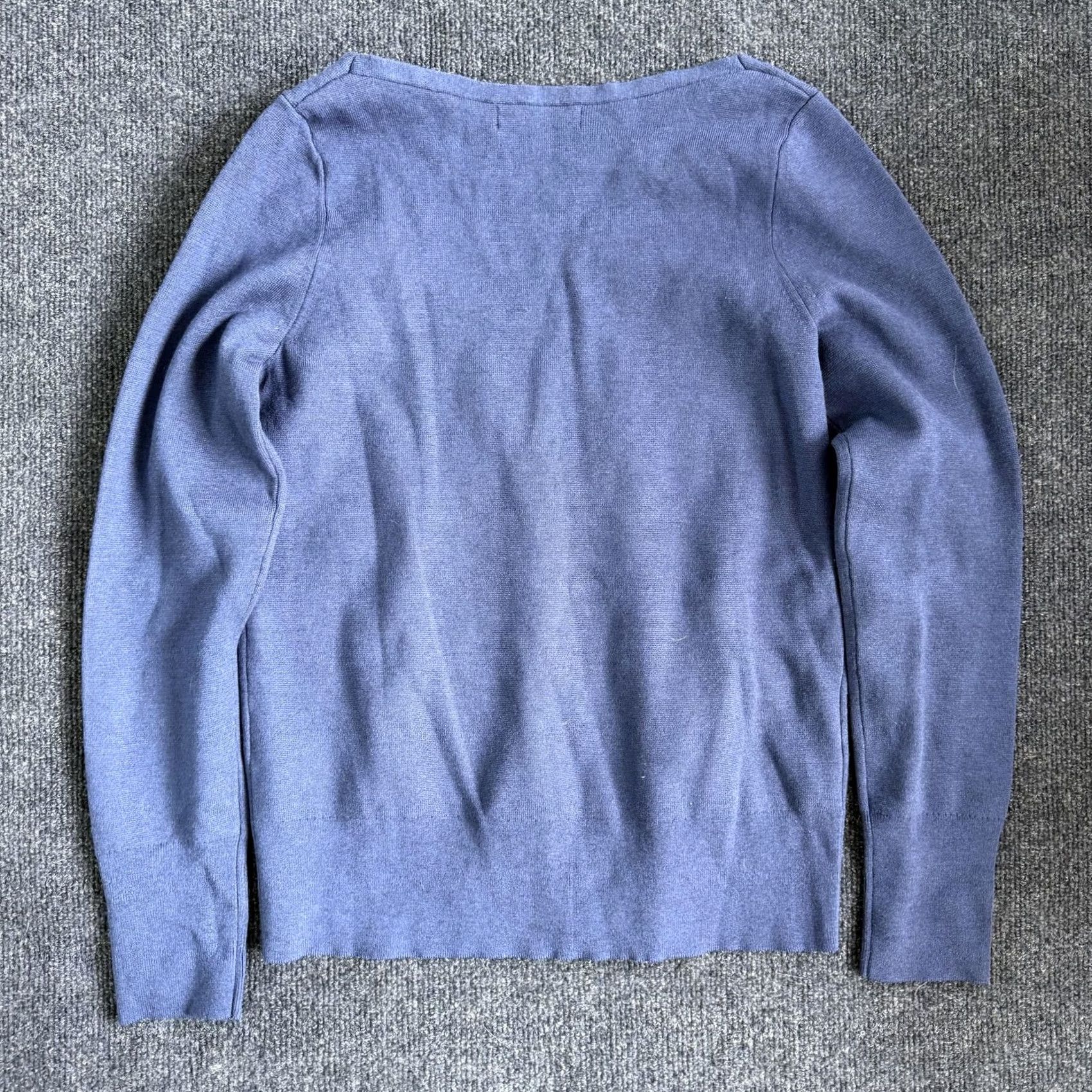 Banana Republic Banana Republic Sweater Womens Small Blue V-Neck Lightweight Tight-Knit Pullover Size S / US 4 / IT 40 - 3 Thumbnail