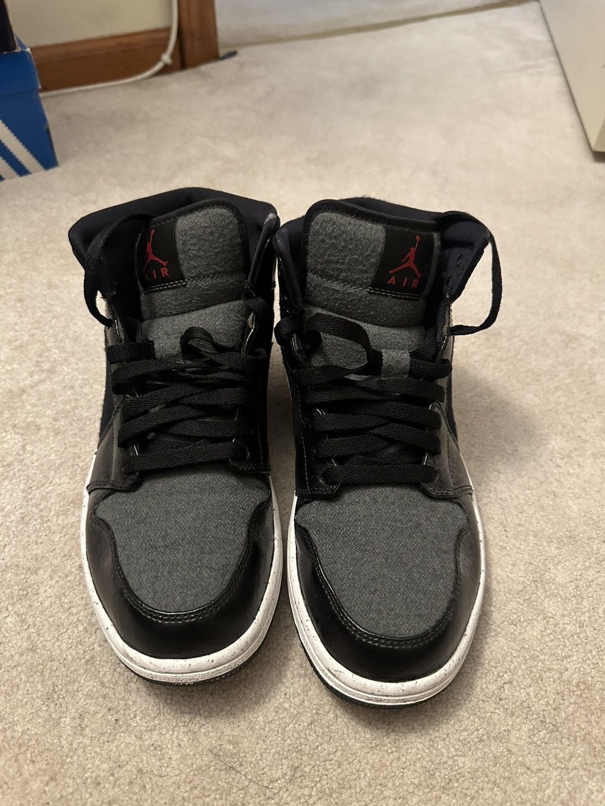 Jordan Brand × Nike Used Air Jordan 1 Retro Mid SE ‘Winterized’ Size US 9 / EU 42 - 3 Thumbnail