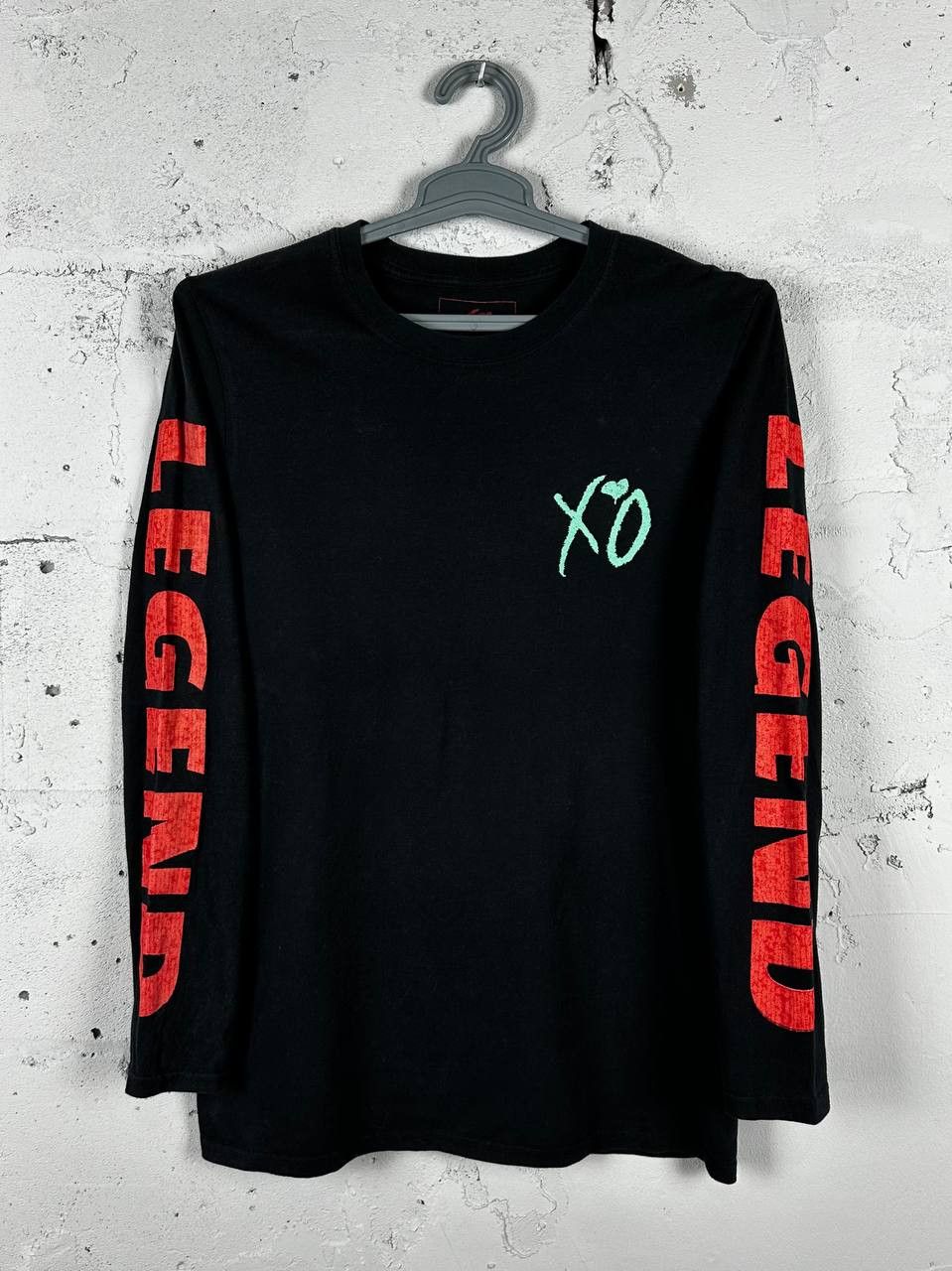 The Weeknd The Weeknd Legend World Tour XO logo long sleeve VINTAGE Size US M / EU 48-50 / 2 - 1 Thumbnail
