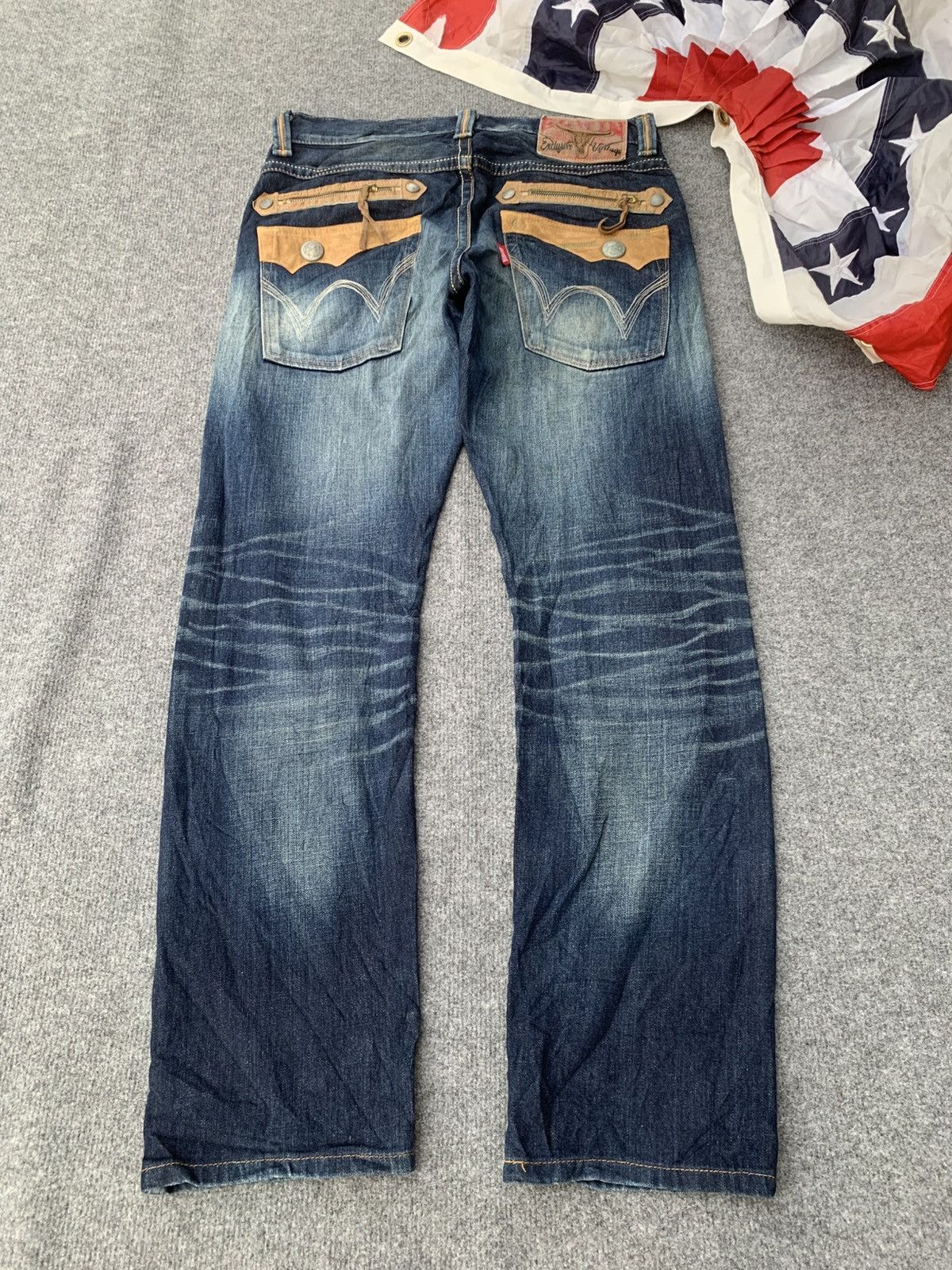 Edwin Edwin Buffalo head nice faded & rare for Japanese denim. Size US 34 / EU 50 - 2 Thumbnail