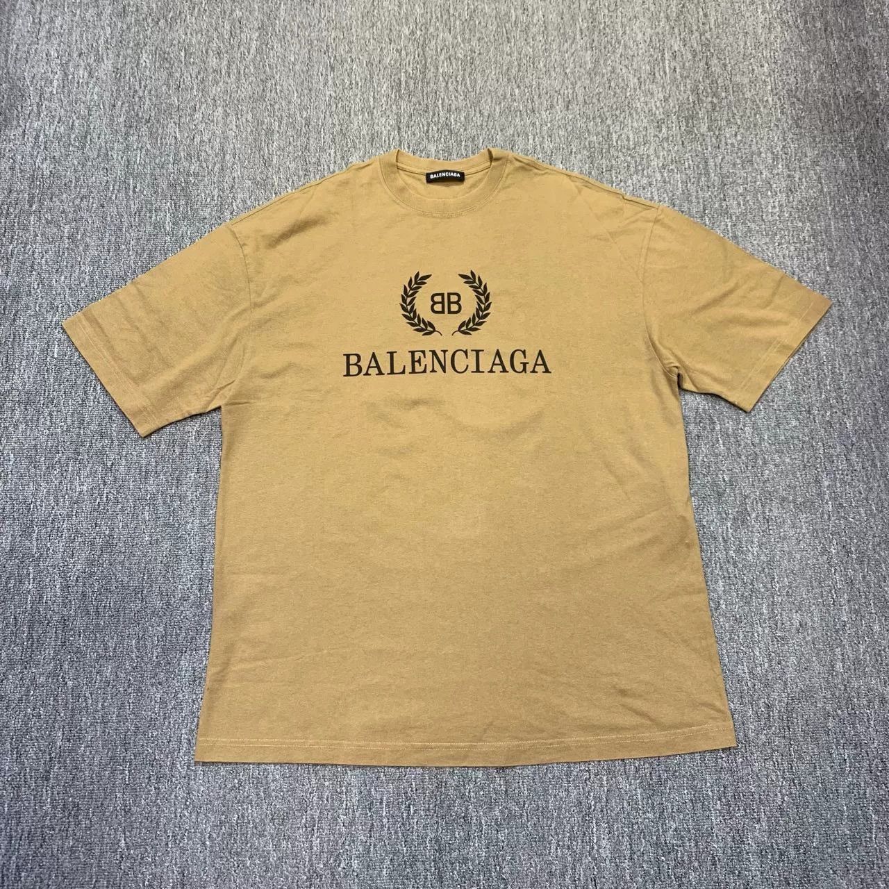 Balenciaga Balenciaga Beige Short Sleeve T-Shirt XS Size US XS / EU 42 / 0 - 1 Thumbnail