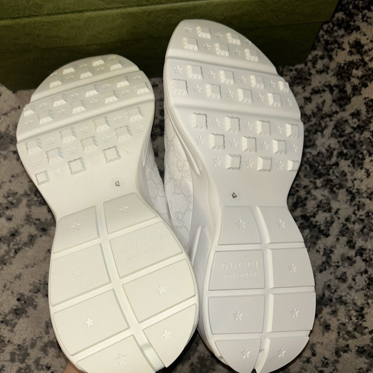 Gucci Gucci GG Supreme Rhyton Sneaker White Size US 12 / IT 42 - 5 Thumbnail