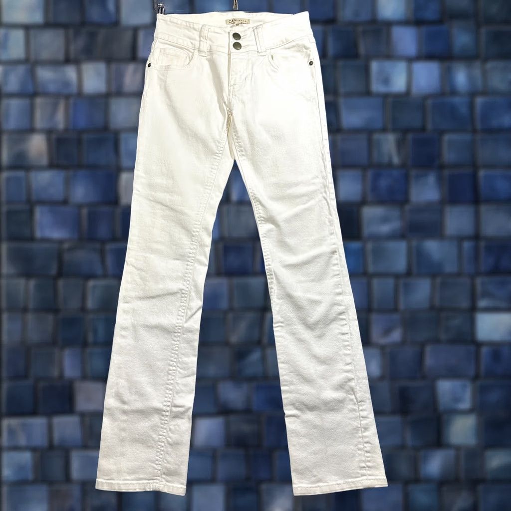 Vintage CAbi Lou Lou Straight Jeans Womens 2 White Cotton Stretch 5-Pocket Denim 32in Inseam Size 26" / US 2 / IT 38 - 1 Thumbnail
