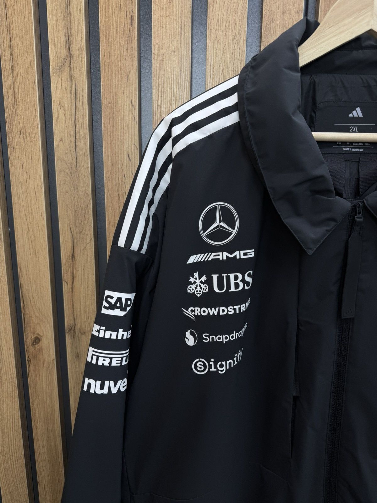 Mercedes-Benz Adidas Mercedes AMG Petronans Formula One Jacket Size XXL Size US XXL / EU 58 / 5 - 3 Thumbnail