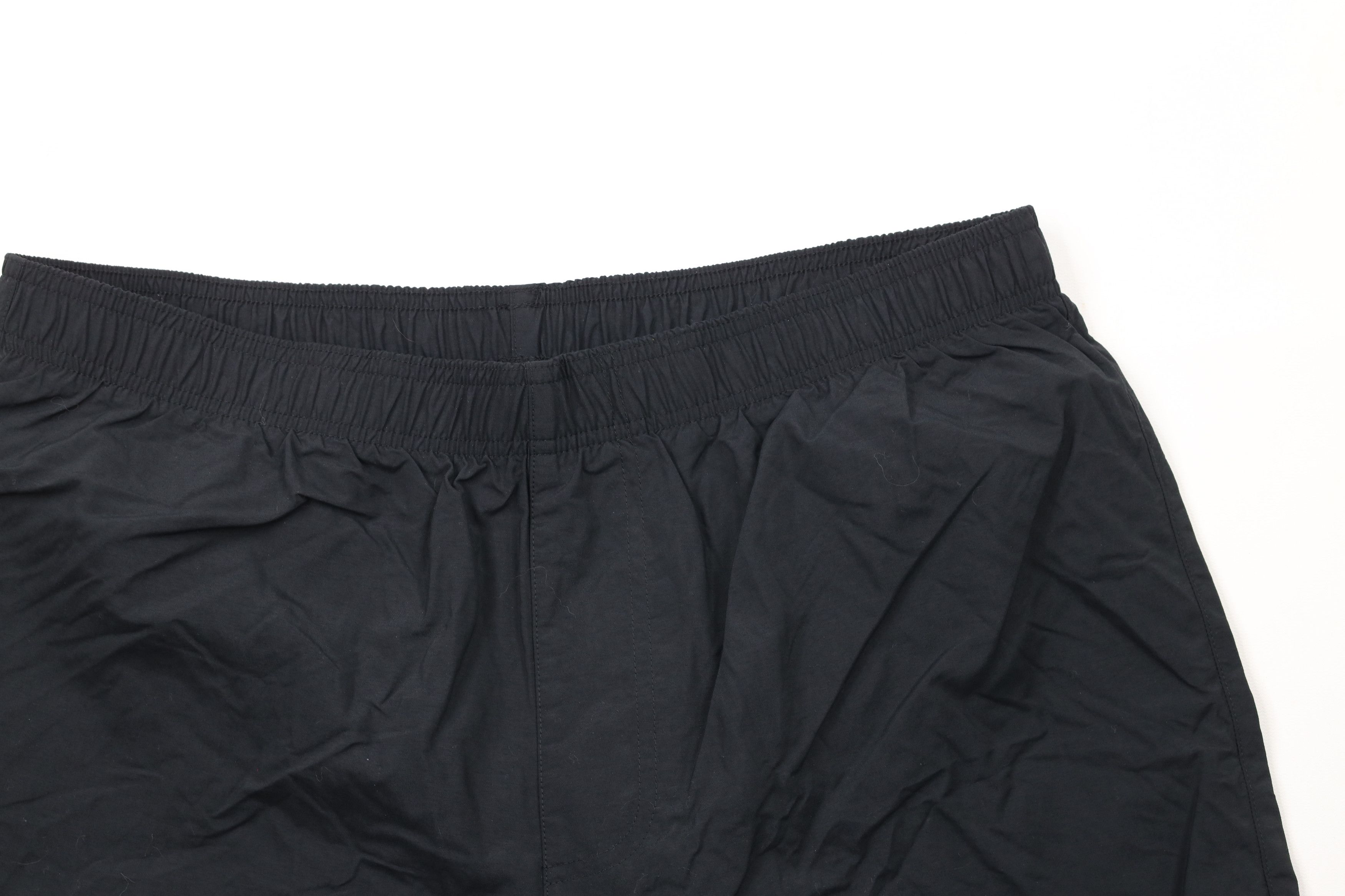 Columbia × Vintage Vintage Columbia Out Box Logo Lined Above Knee Shorts Black Size US 34 / EU 50 - 2 Thumbnail