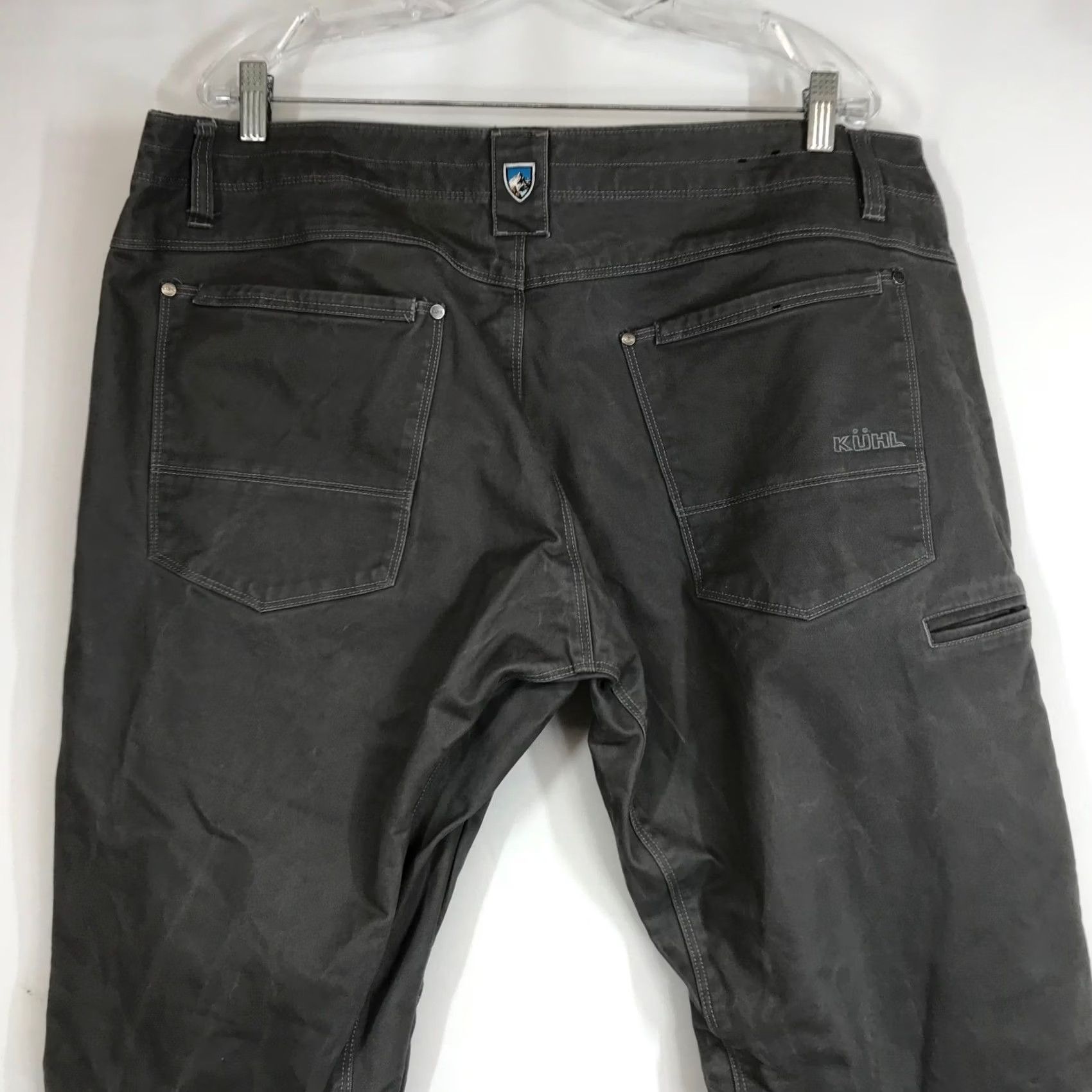 Vintage KUHL Mens Pants Gray Cargo Work Casual Straight Leg 34x30 Pockets Wrinkle Resistant Easy Care 5-Pocket Chino Rydr Outdoor Hiking Vintage No Size US 36 / EU 52 - 7 Thumbnail