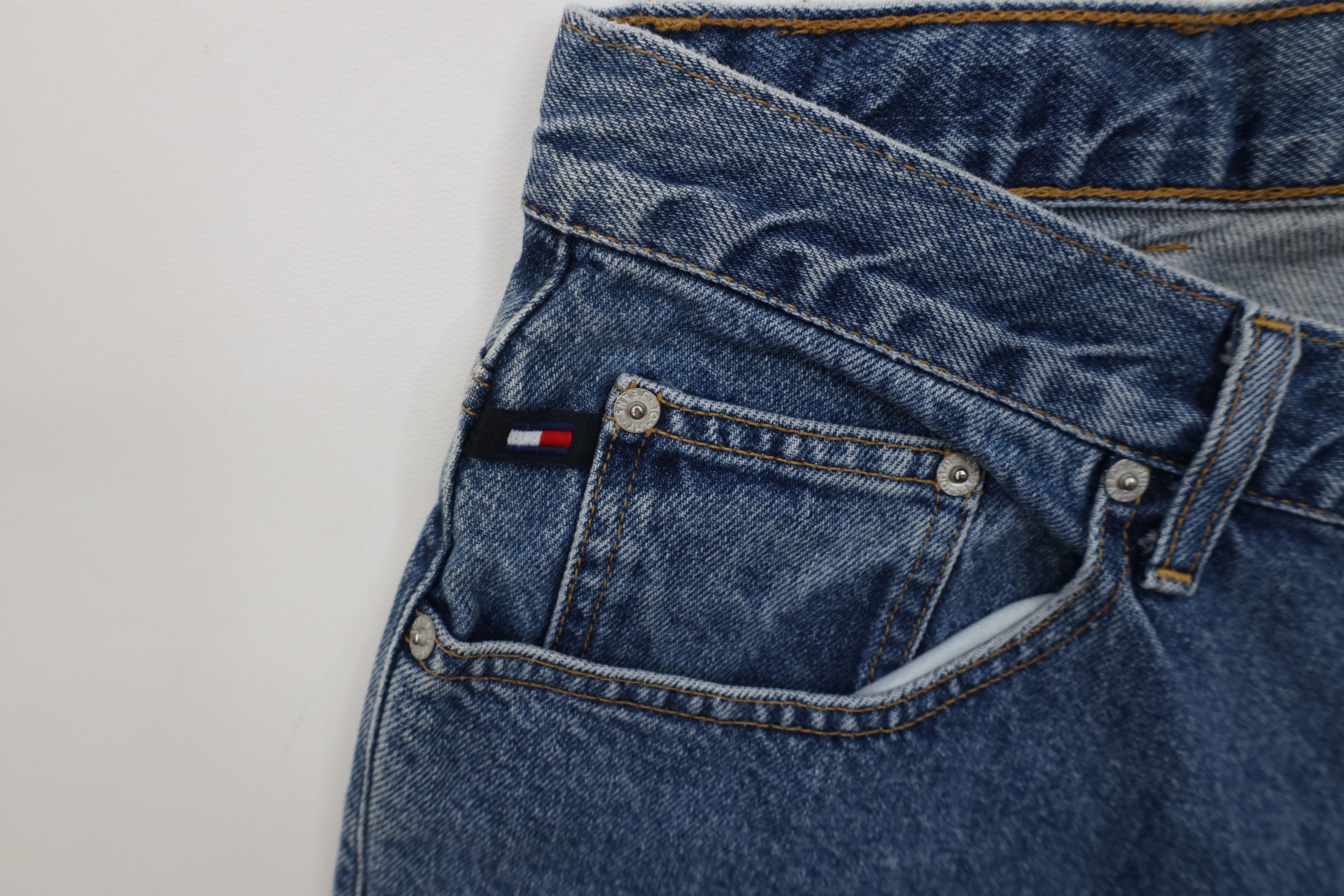 Tommy Hilfiger Vintage Y2K 2000 Tommy Hilfiger Denim Jean Shorts Blue Size US 34 / EU 50 - 5 Thumbnail