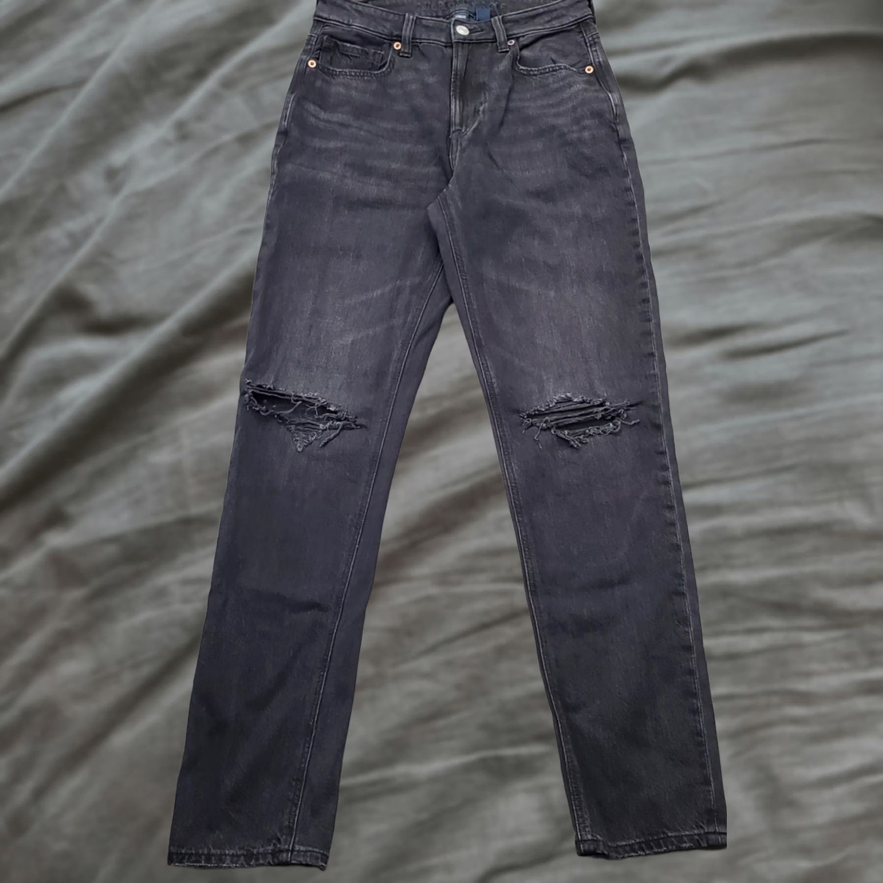 American Eagle Outfitters American Eagle Strigid Jeans Womens 2 Black Denim Distressed Skinny Outdoor Jeans Womens Size 2 Black Distressed Outdoor Size 26" / US 2 / IT 38 - 1 Thumbnail