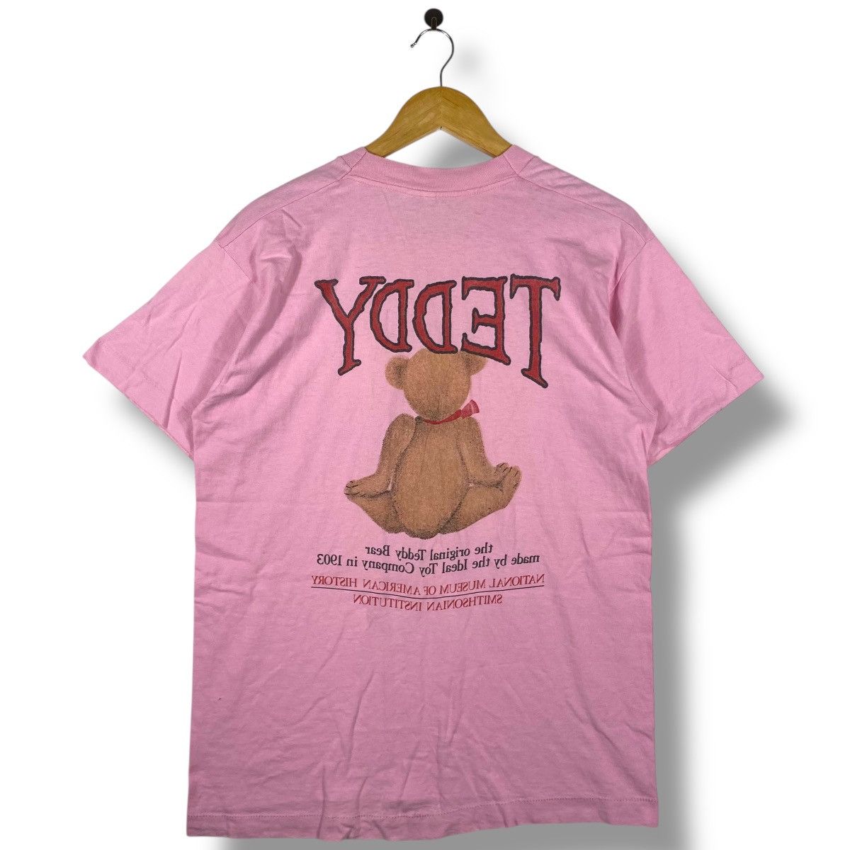 Arts & Science × Vintage Vintage 90's TEDDY American Museum History Tee Shirt Medium Size US M / EU 48-50 / 2 - 6 Thumbnail