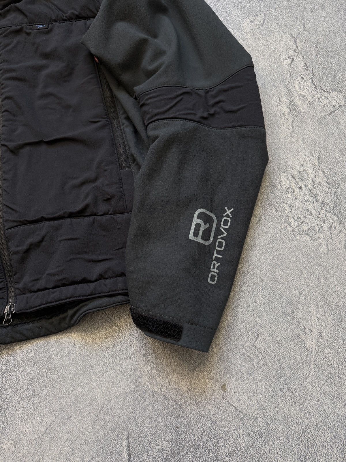 ORTOVOX ORTOVOX Full Zip Jacket Outdoor Size US L / EU 52-54 / 3 - 4 Thumbnail
