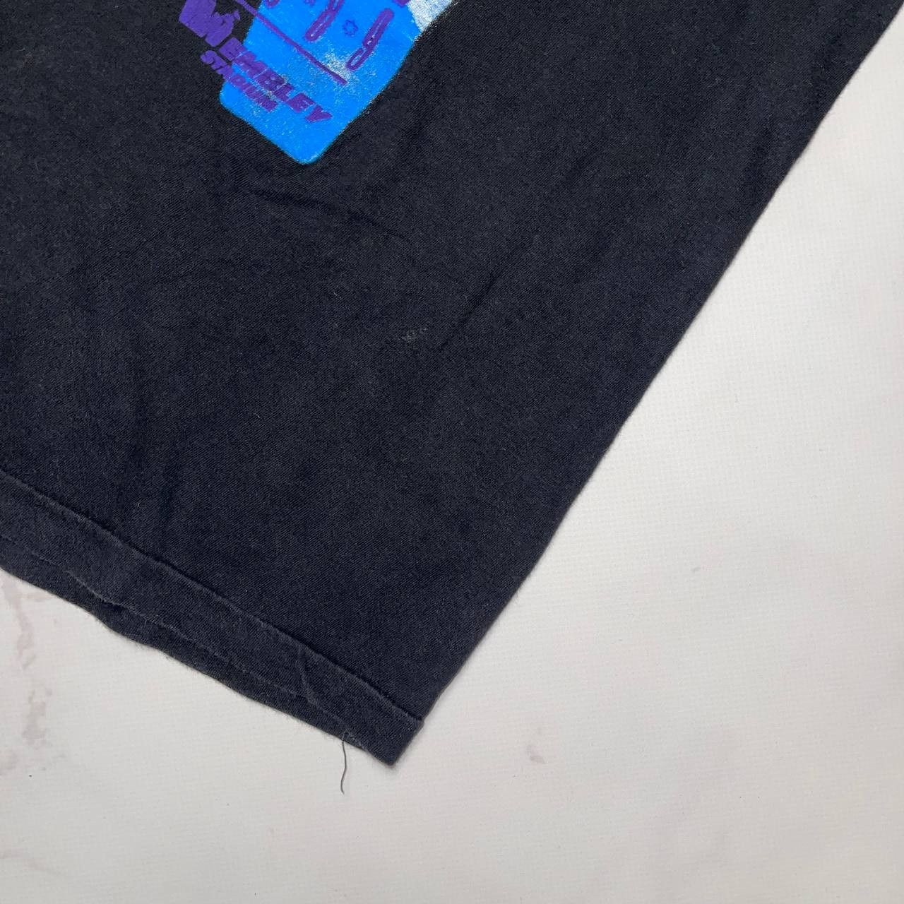 Vintage Cliff Richard 1989 rock band tour tee Vintage Size L Size US L / EU 52-54 / 3 - 5 Thumbnail